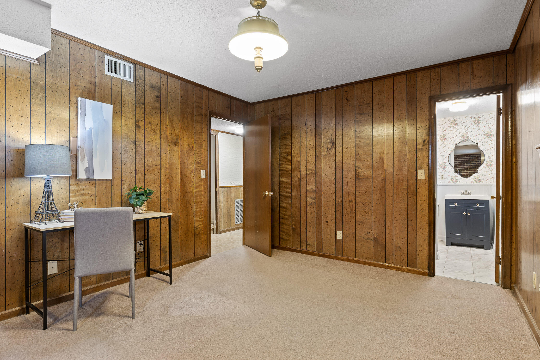 914 Belvoir Hills Circle