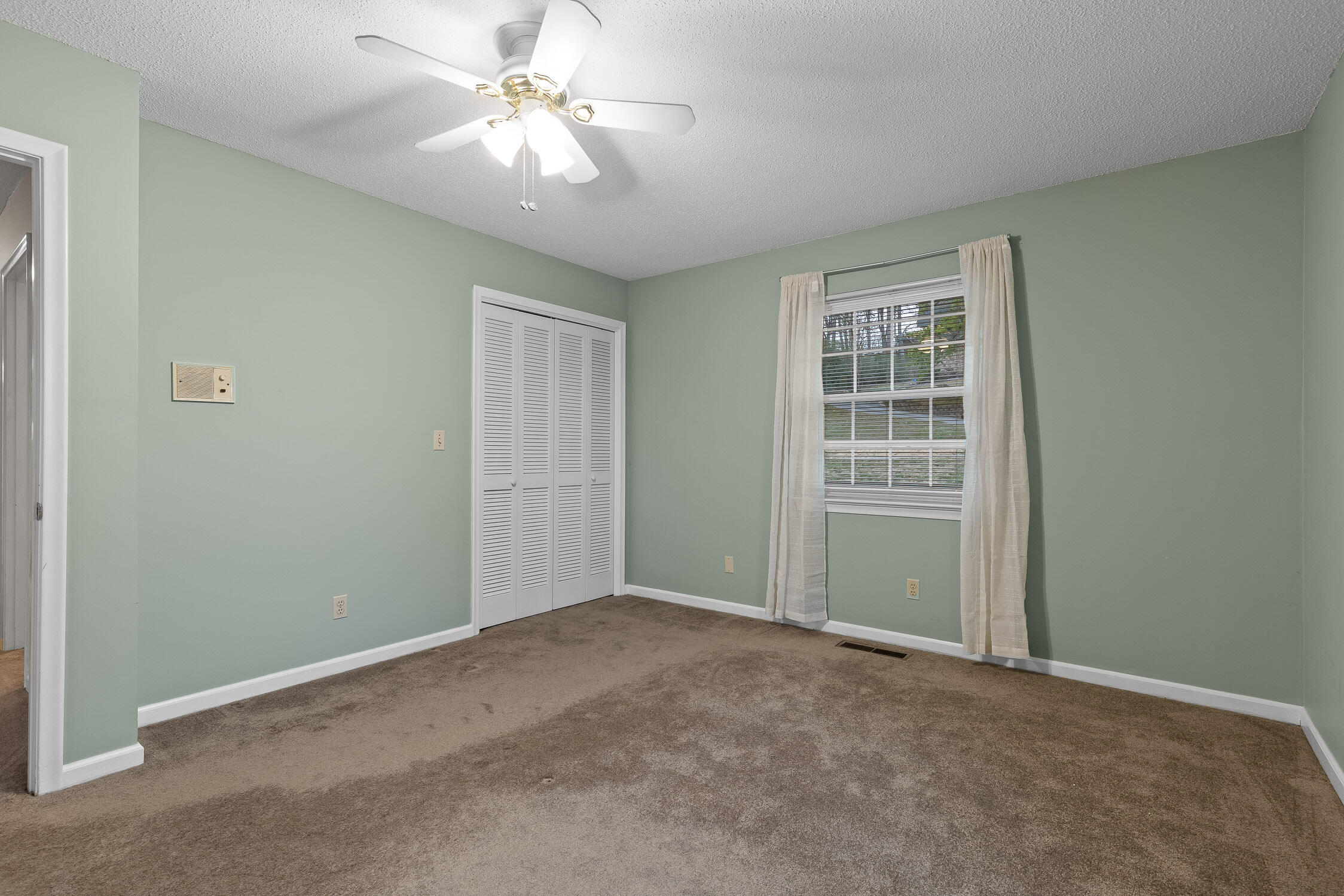 914 Belvoir Hills Circle