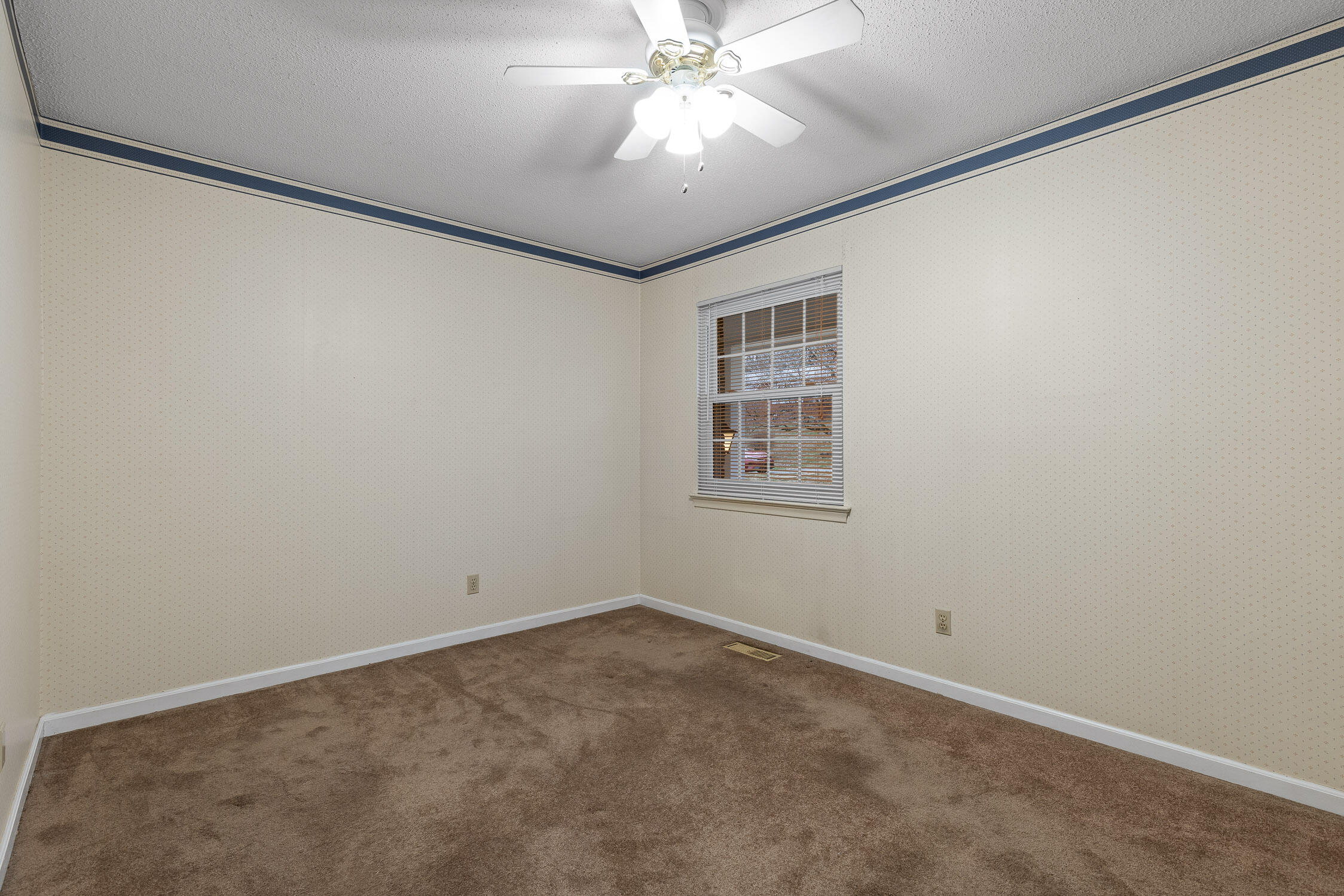 914 Belvoir Hills Circle