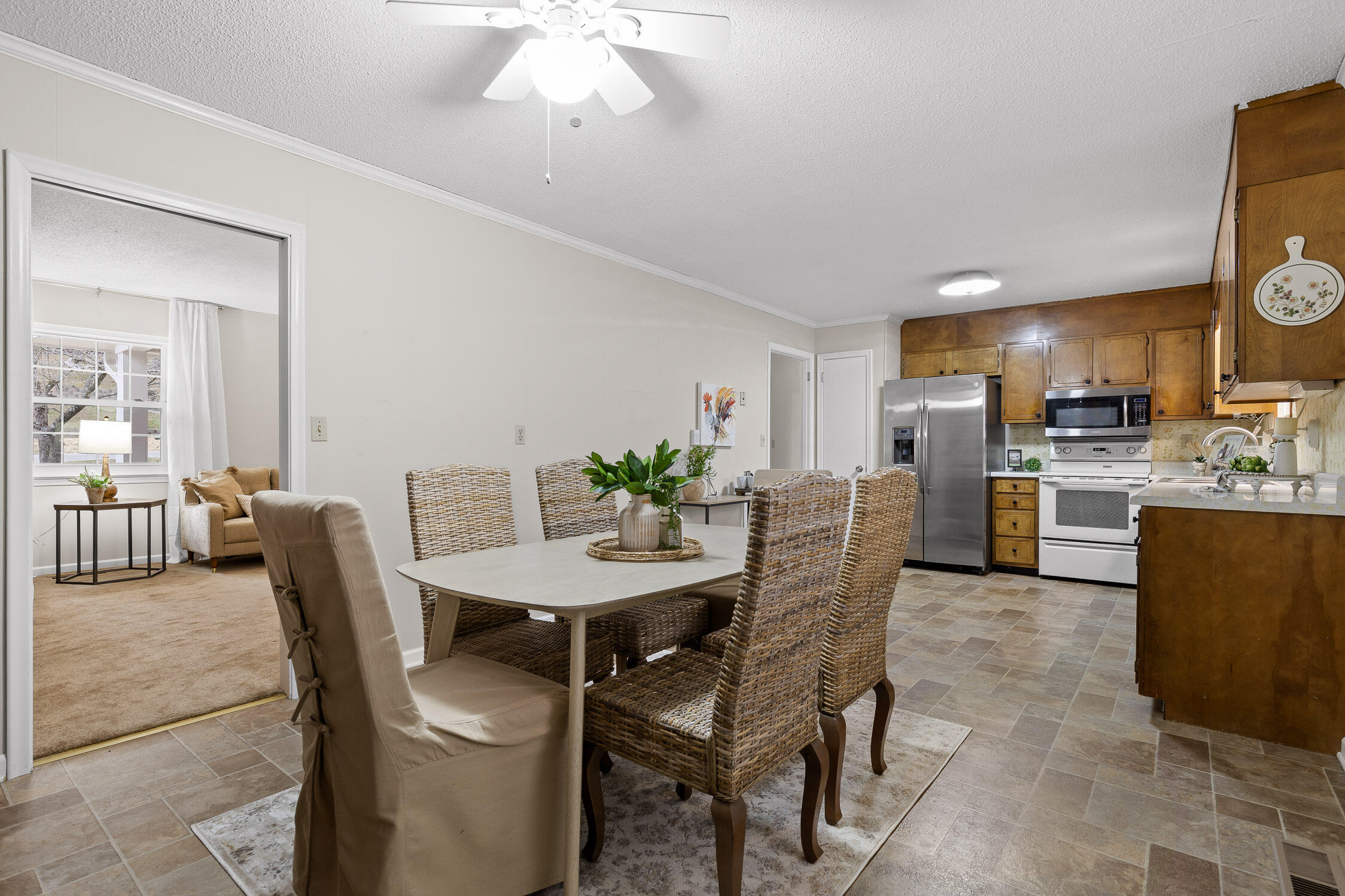 914 Belvoir Hills Circle