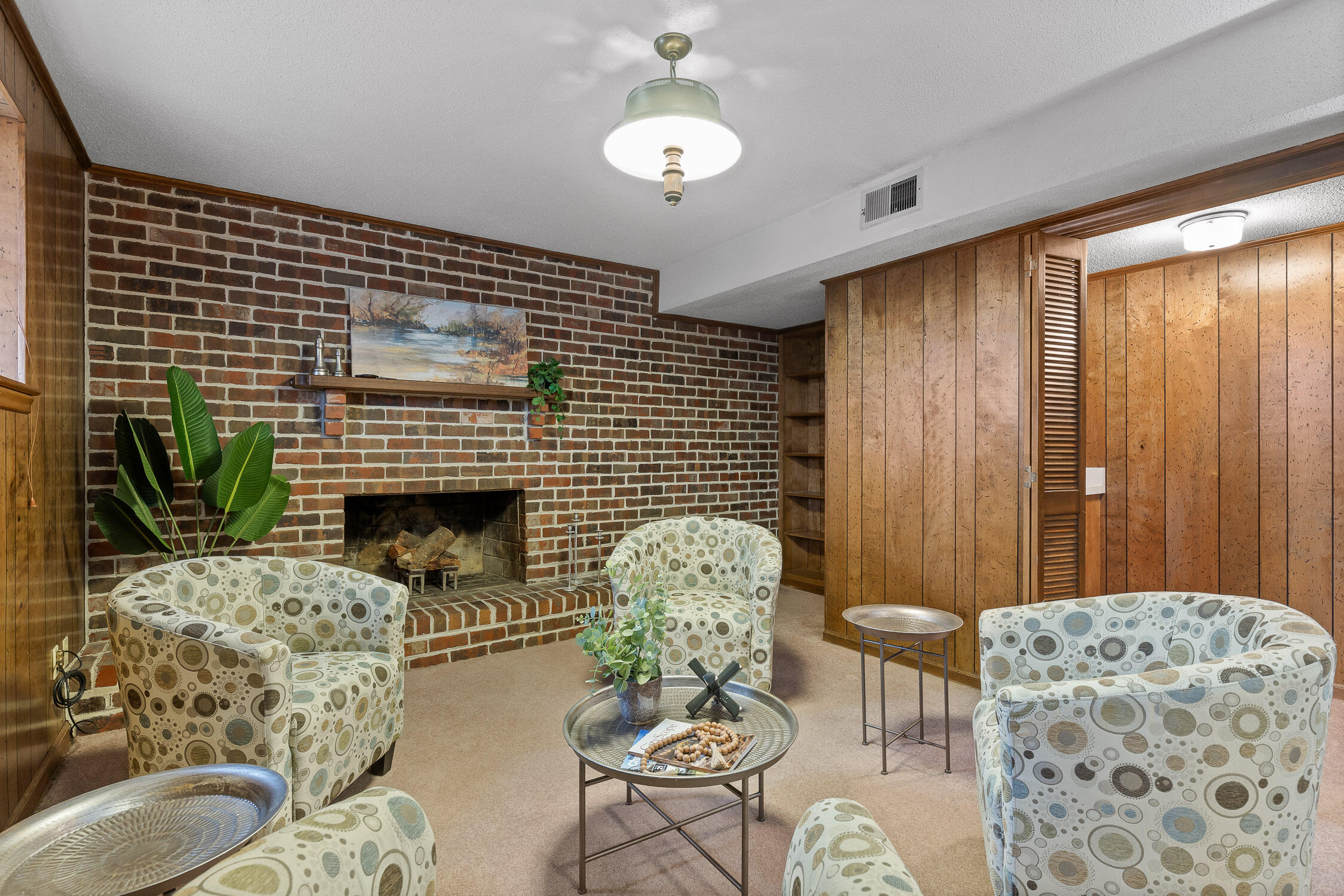 914 Belvoir Hills Circle