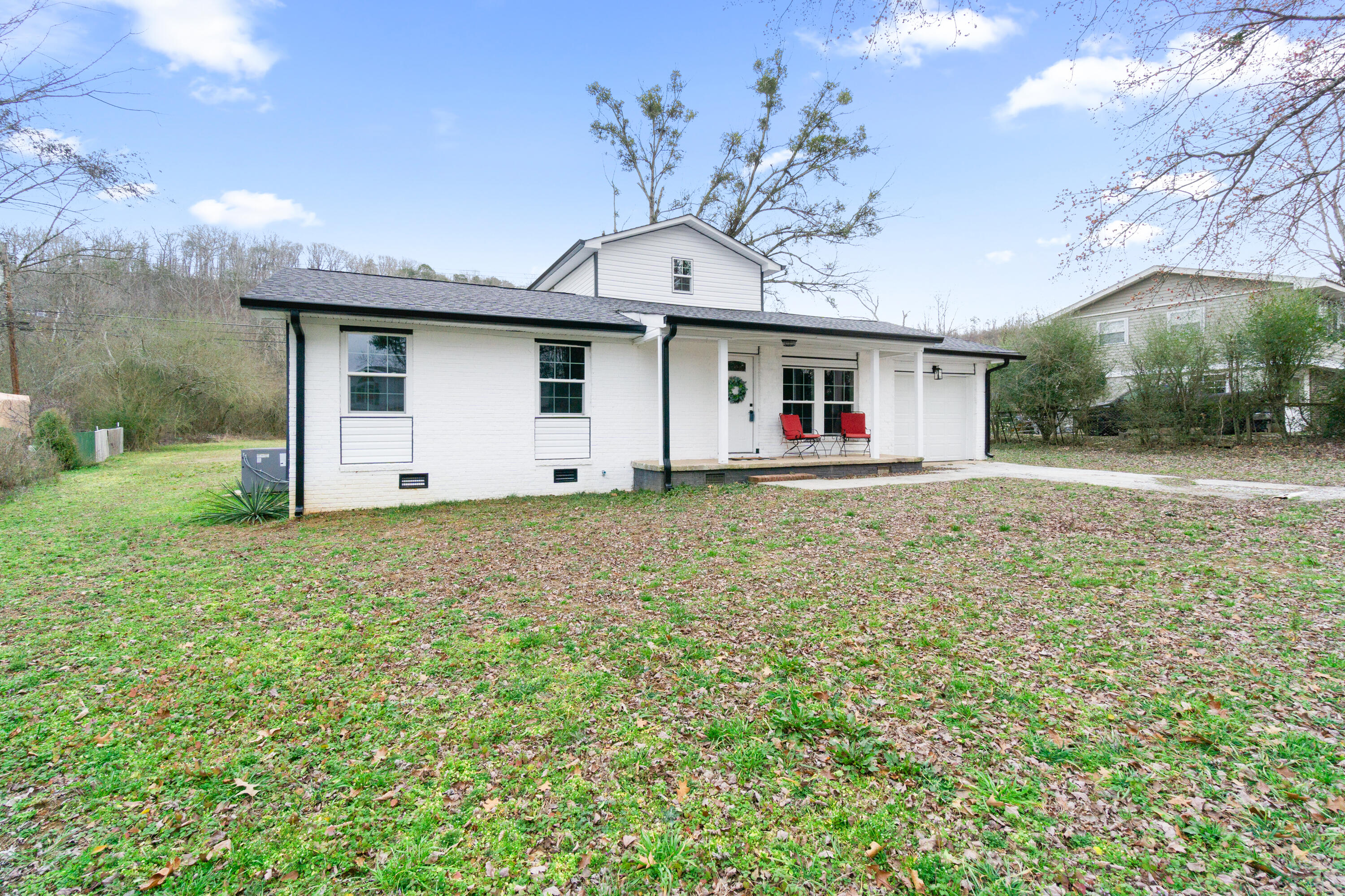 2703 Shellmound Road