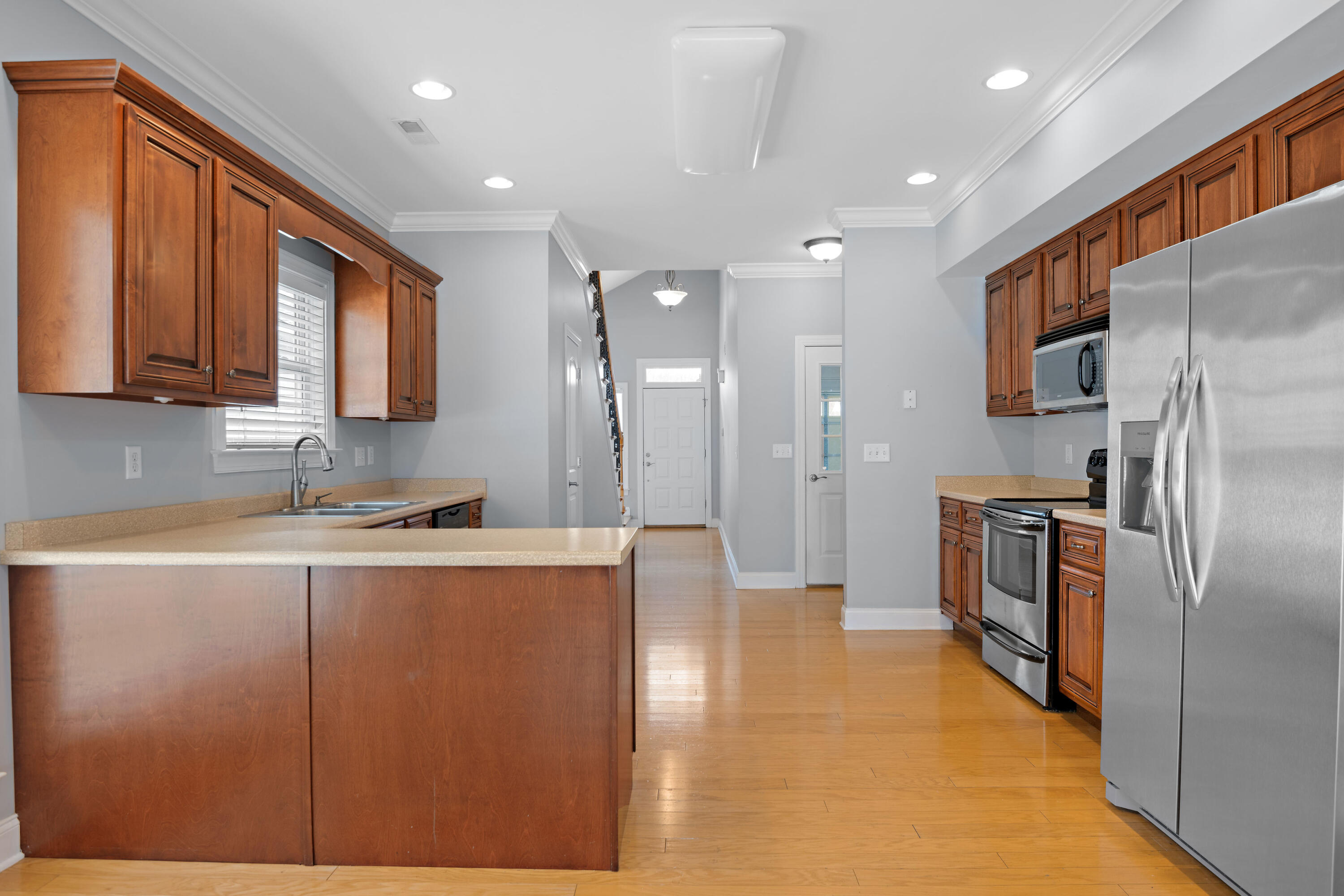 1037 Grey Oaks Lane