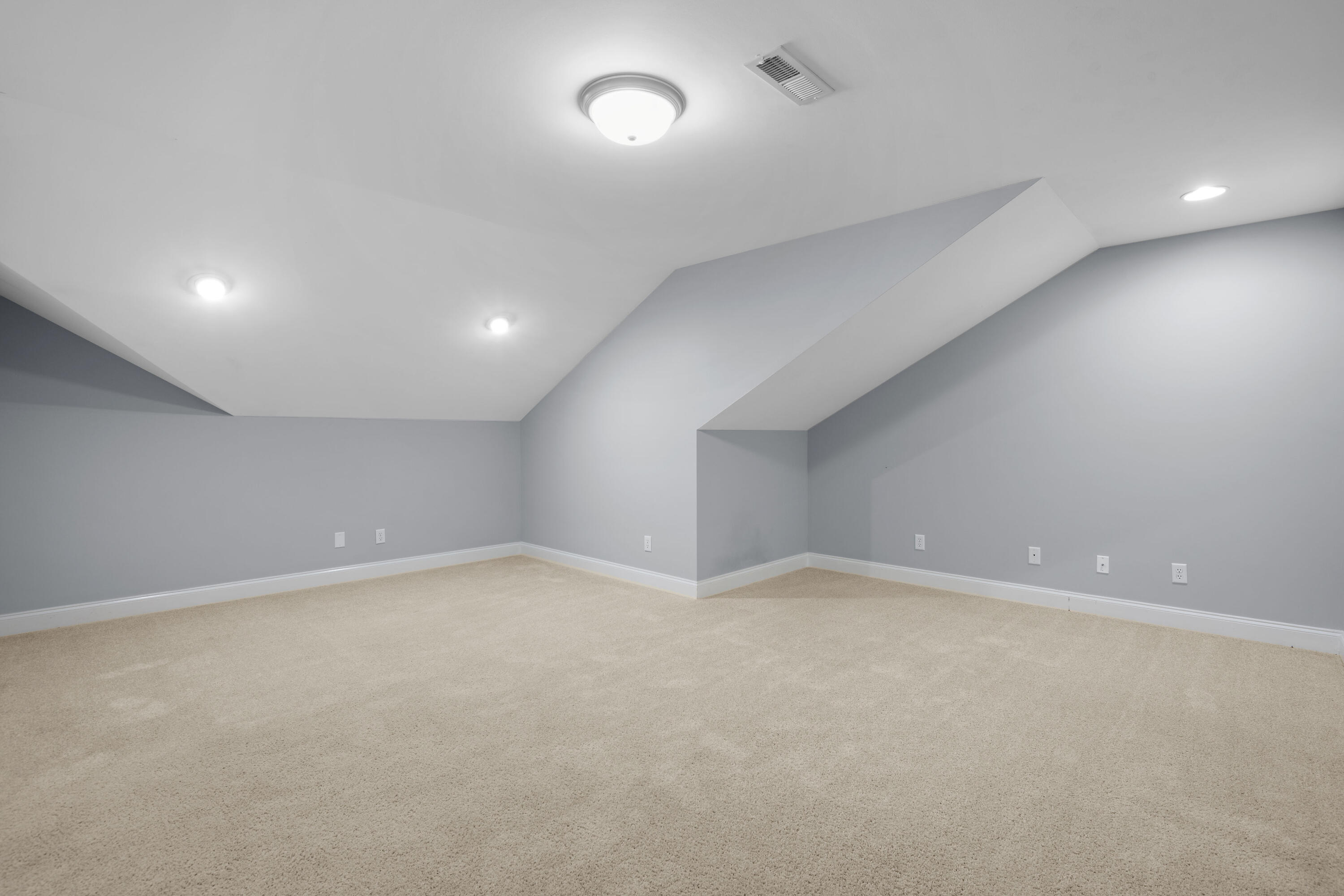 1037 Grey Oaks Lane