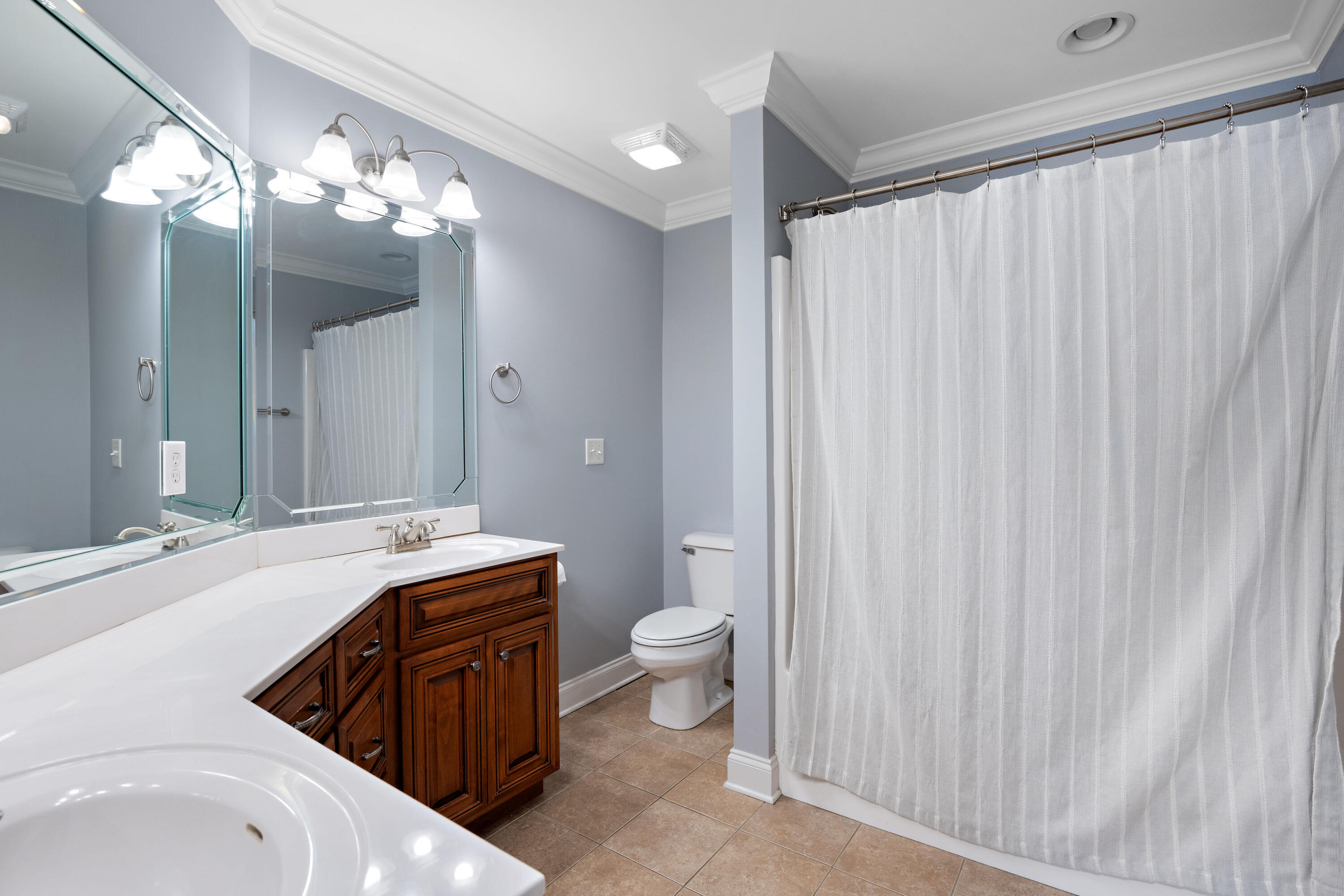 1037 Grey Oaks Lane
