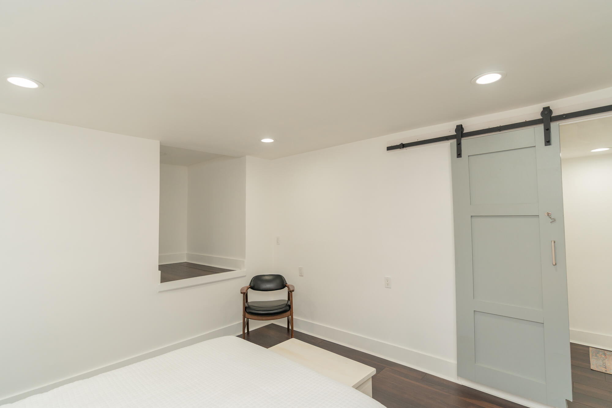 3516 Ridgevale Avenue