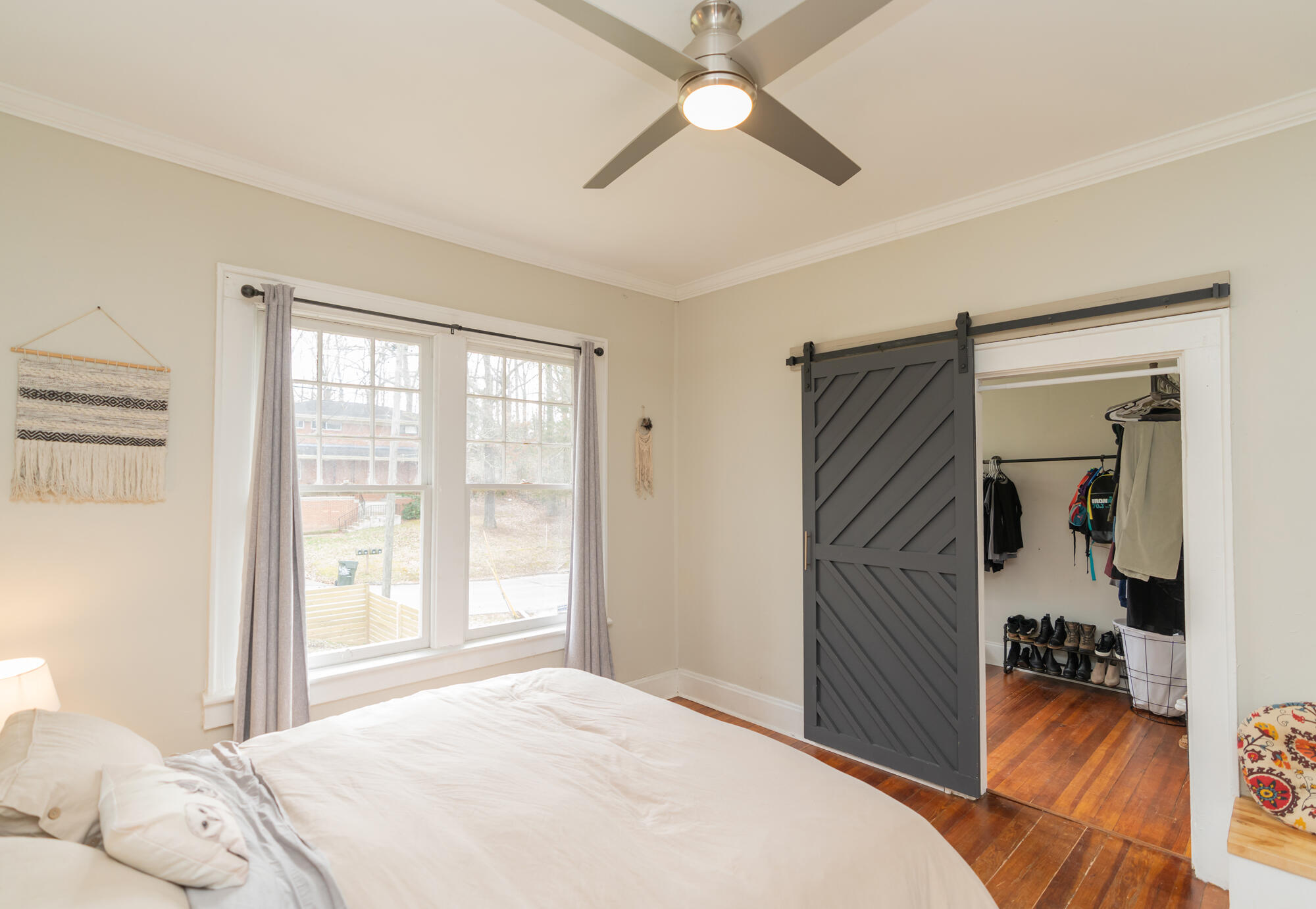 3516 Ridgevale Avenue