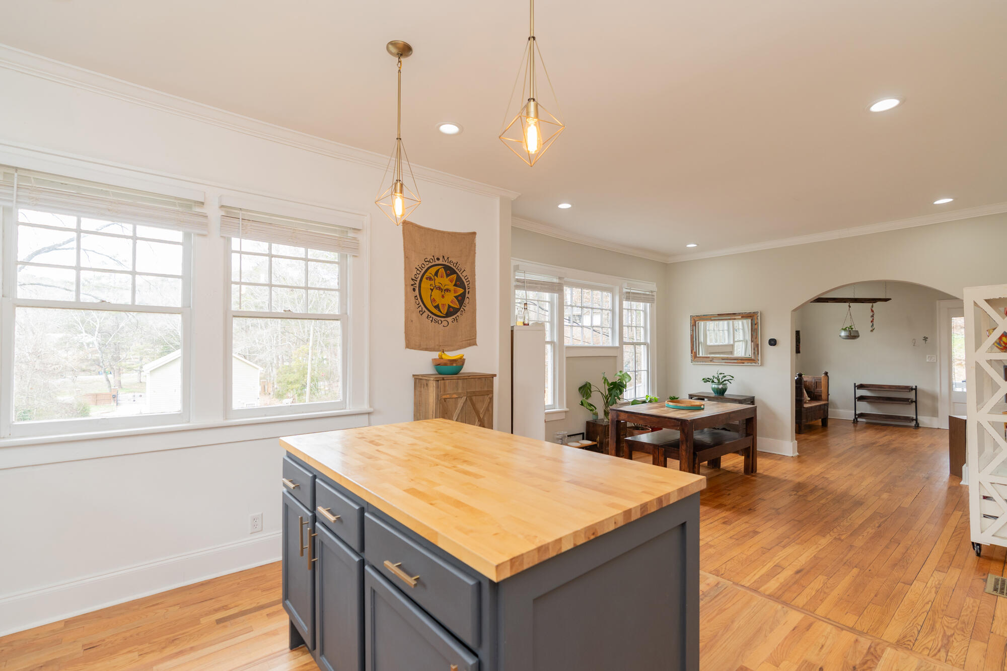 3516 Ridgevale Avenue