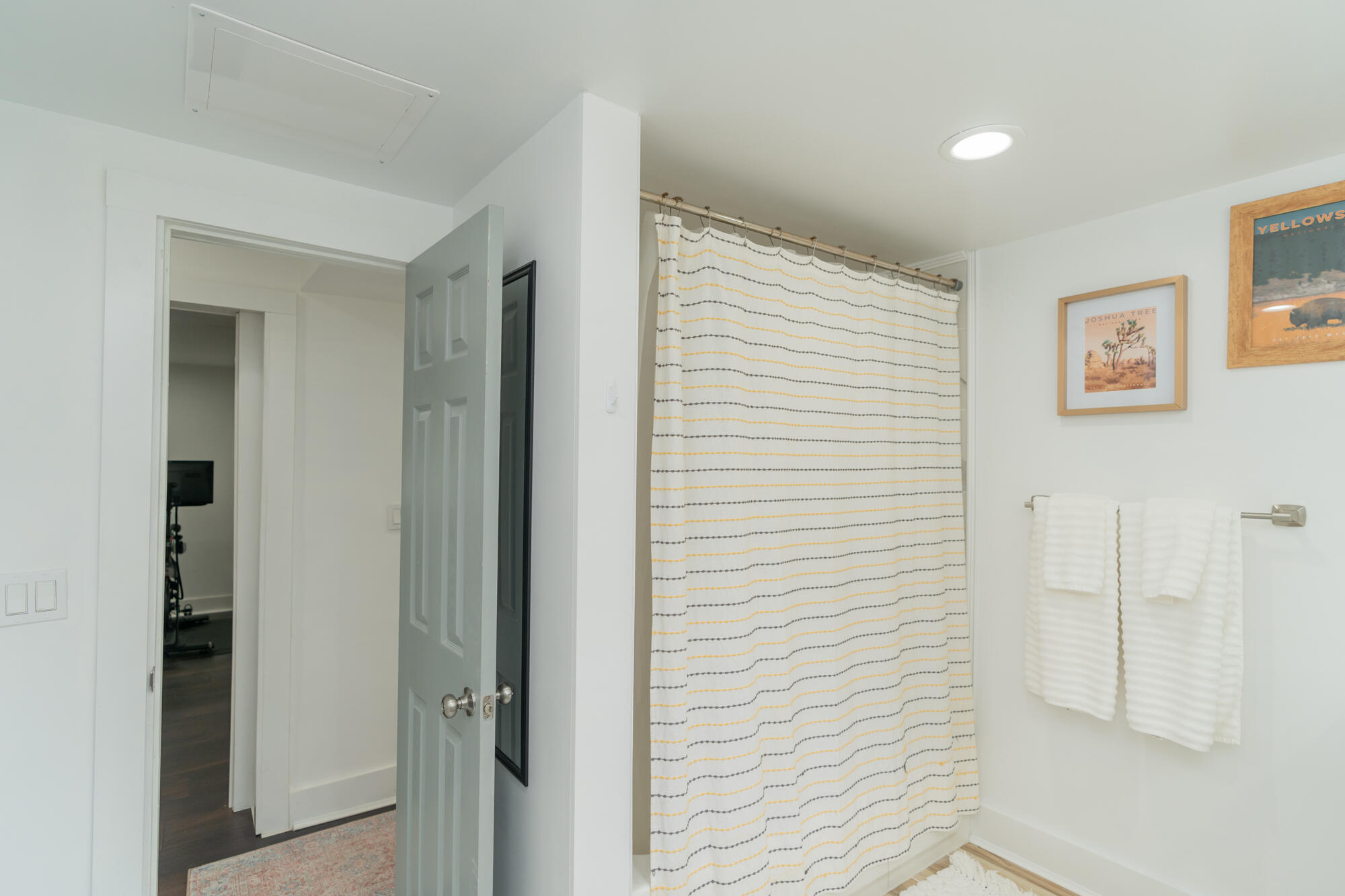 3516 Ridgevale Avenue