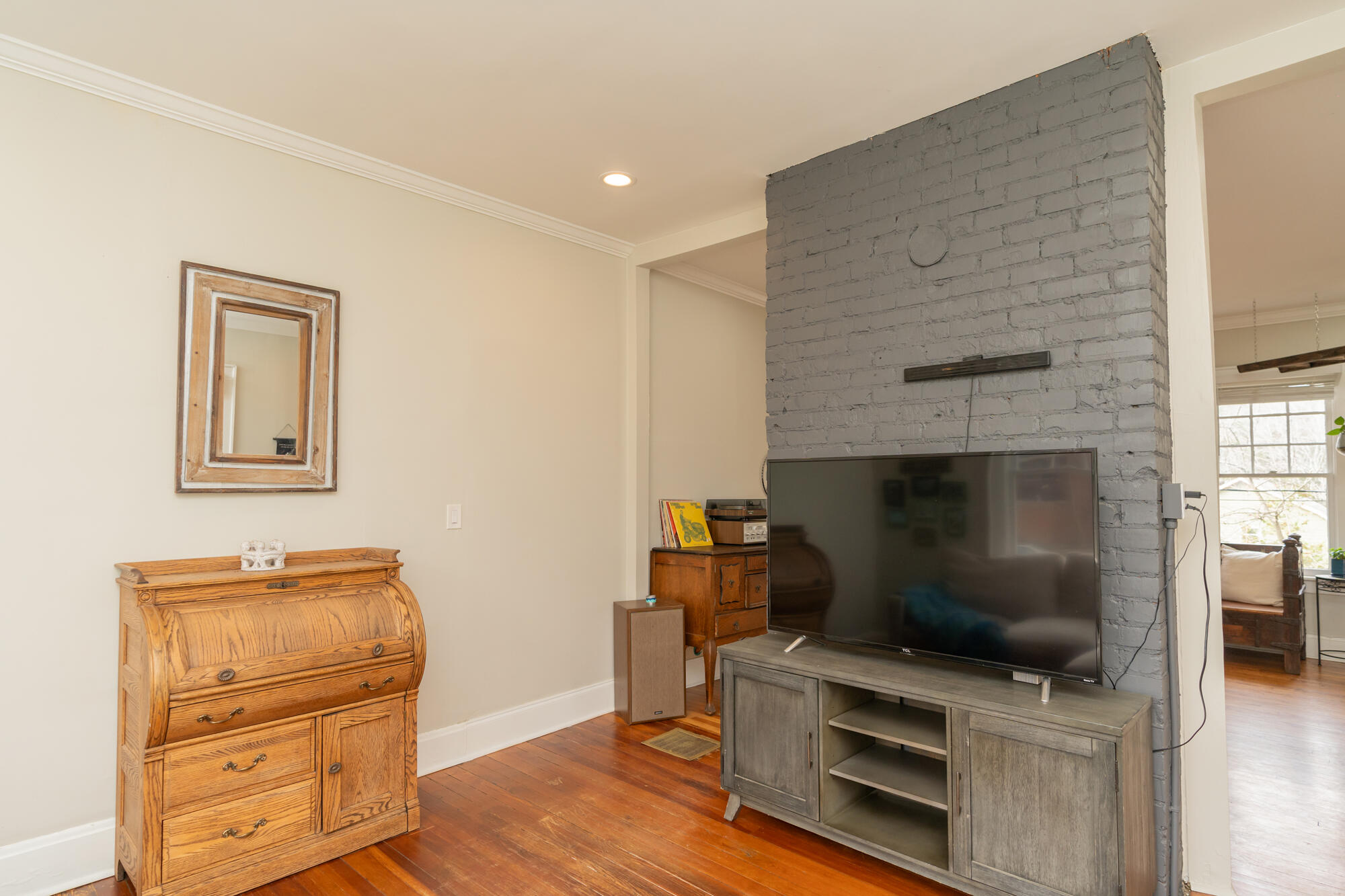 3516 Ridgevale Avenue