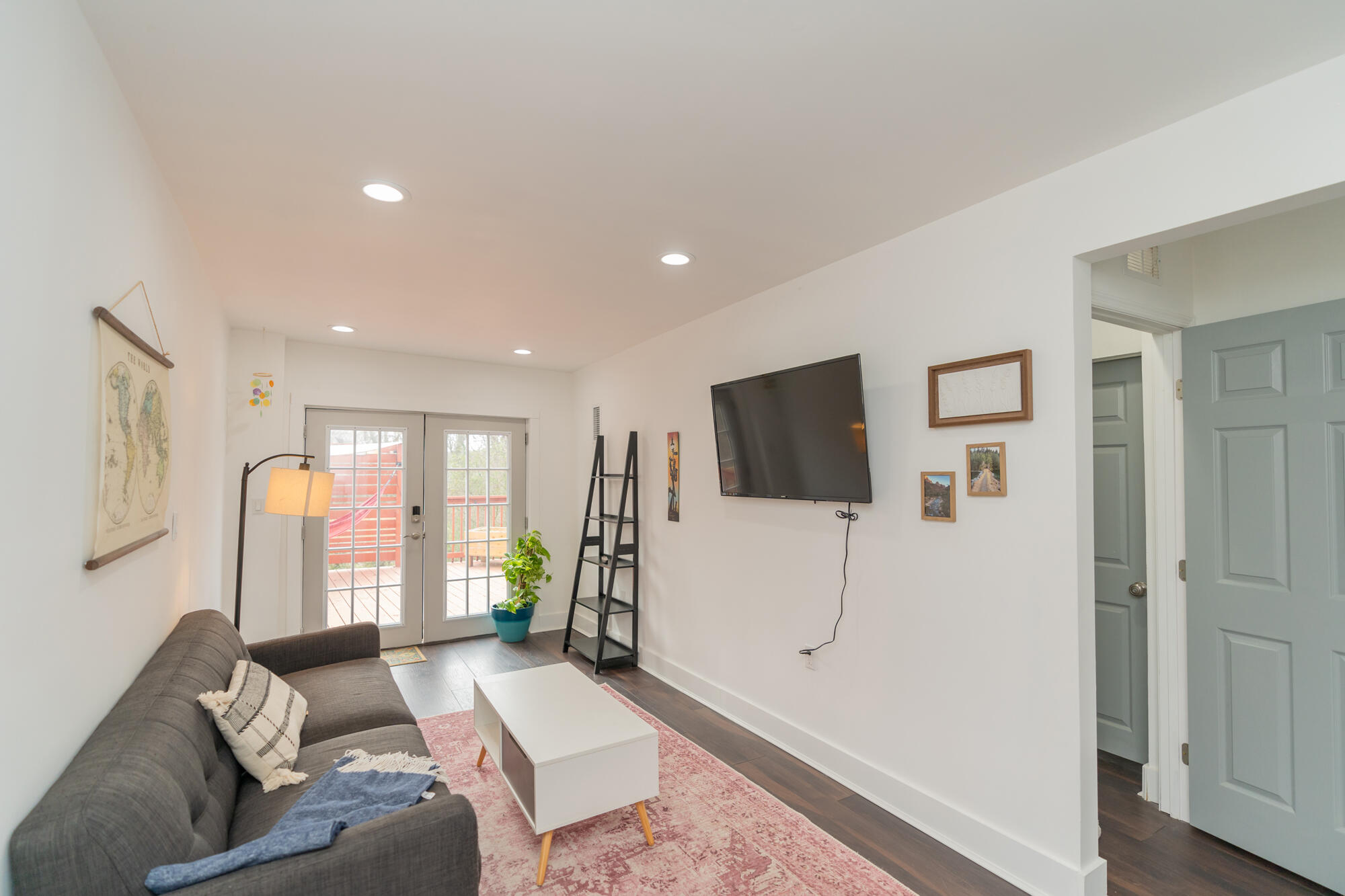 3516 Ridgevale Avenue