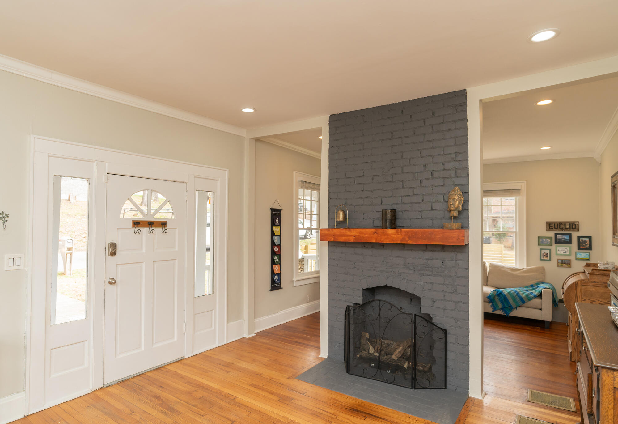 3516 Ridgevale Avenue