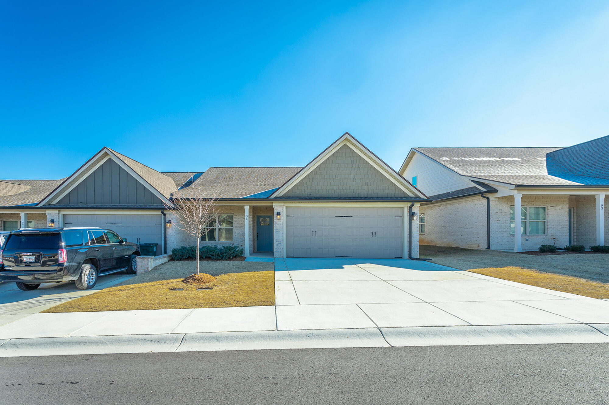 85 Brownstone Dr Drive