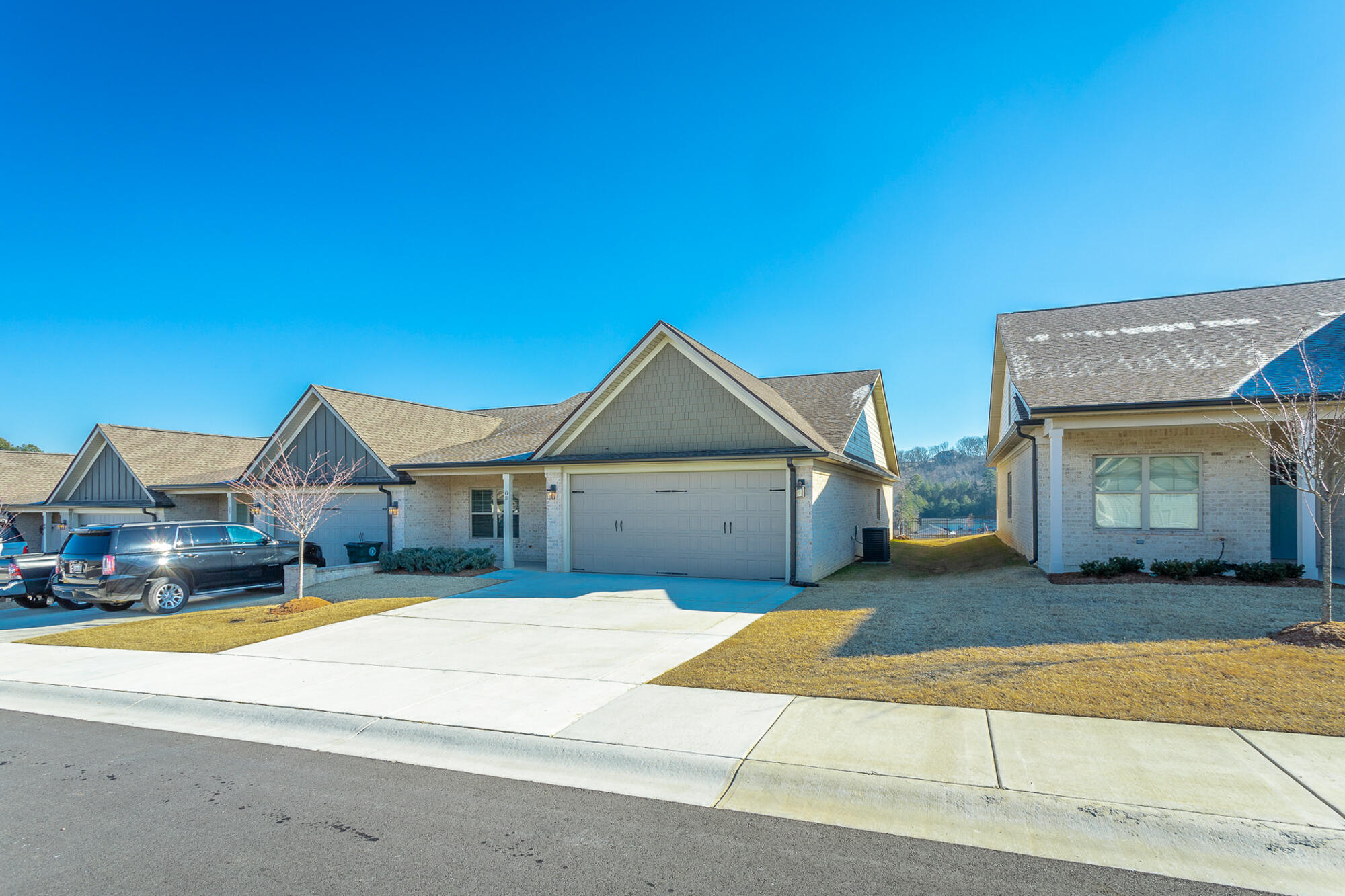 85 Brownstone Dr Drive