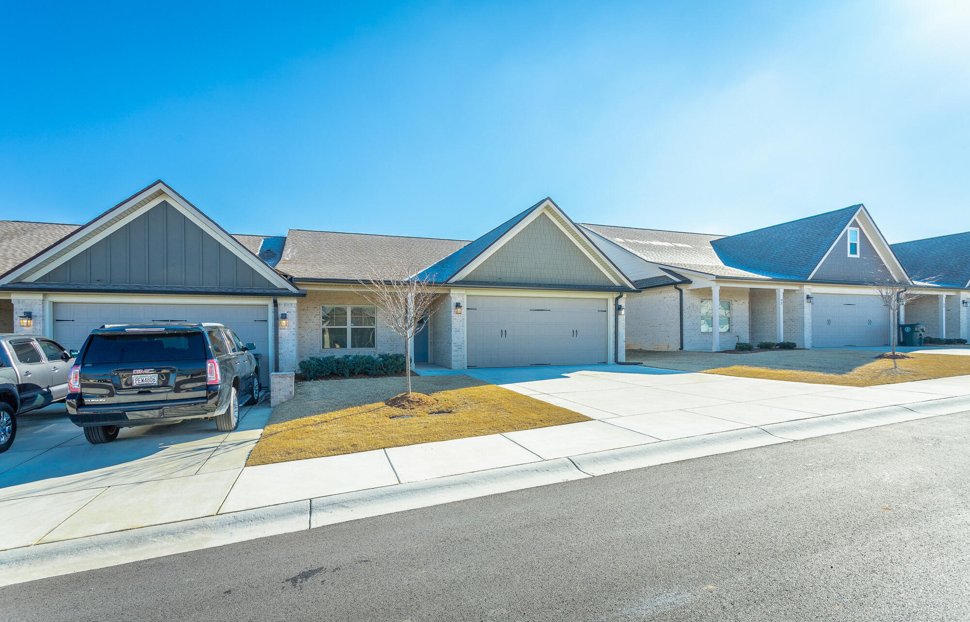 85 Brownstone Dr Drive