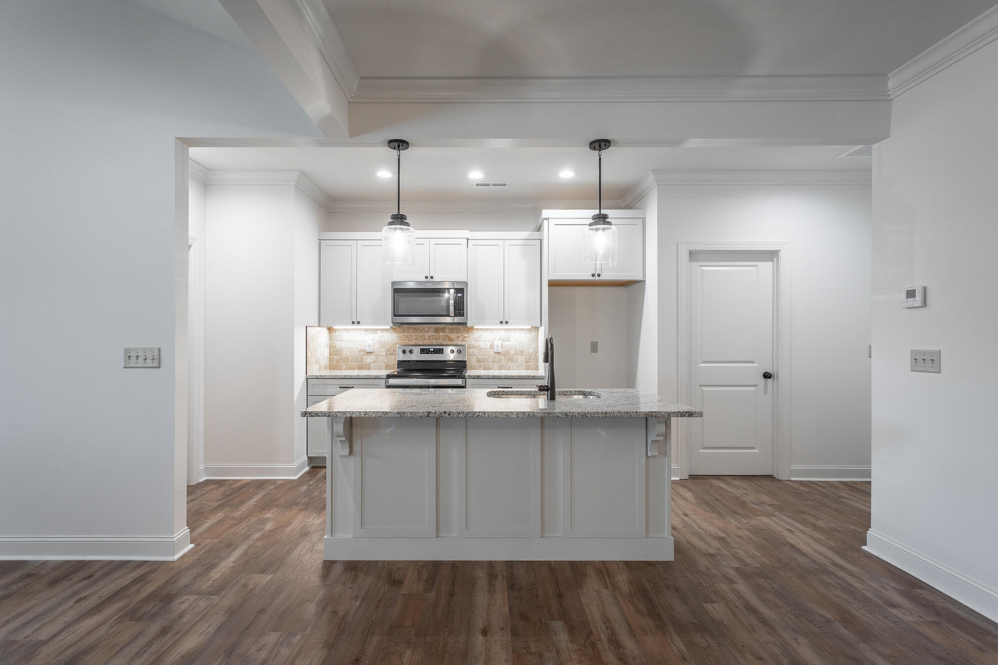 85 Brownstone Dr Drive