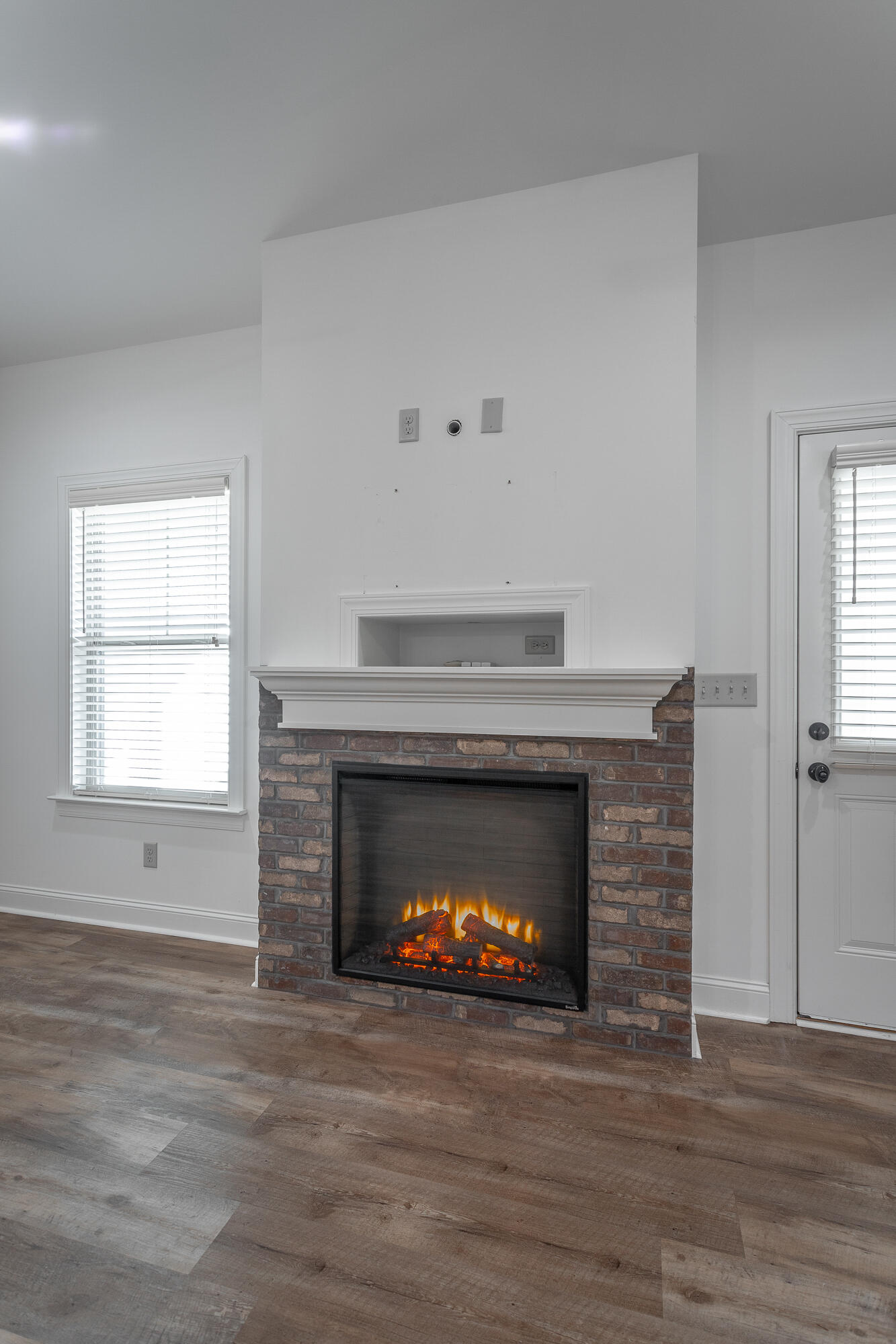 85 Brownstone Dr Drive