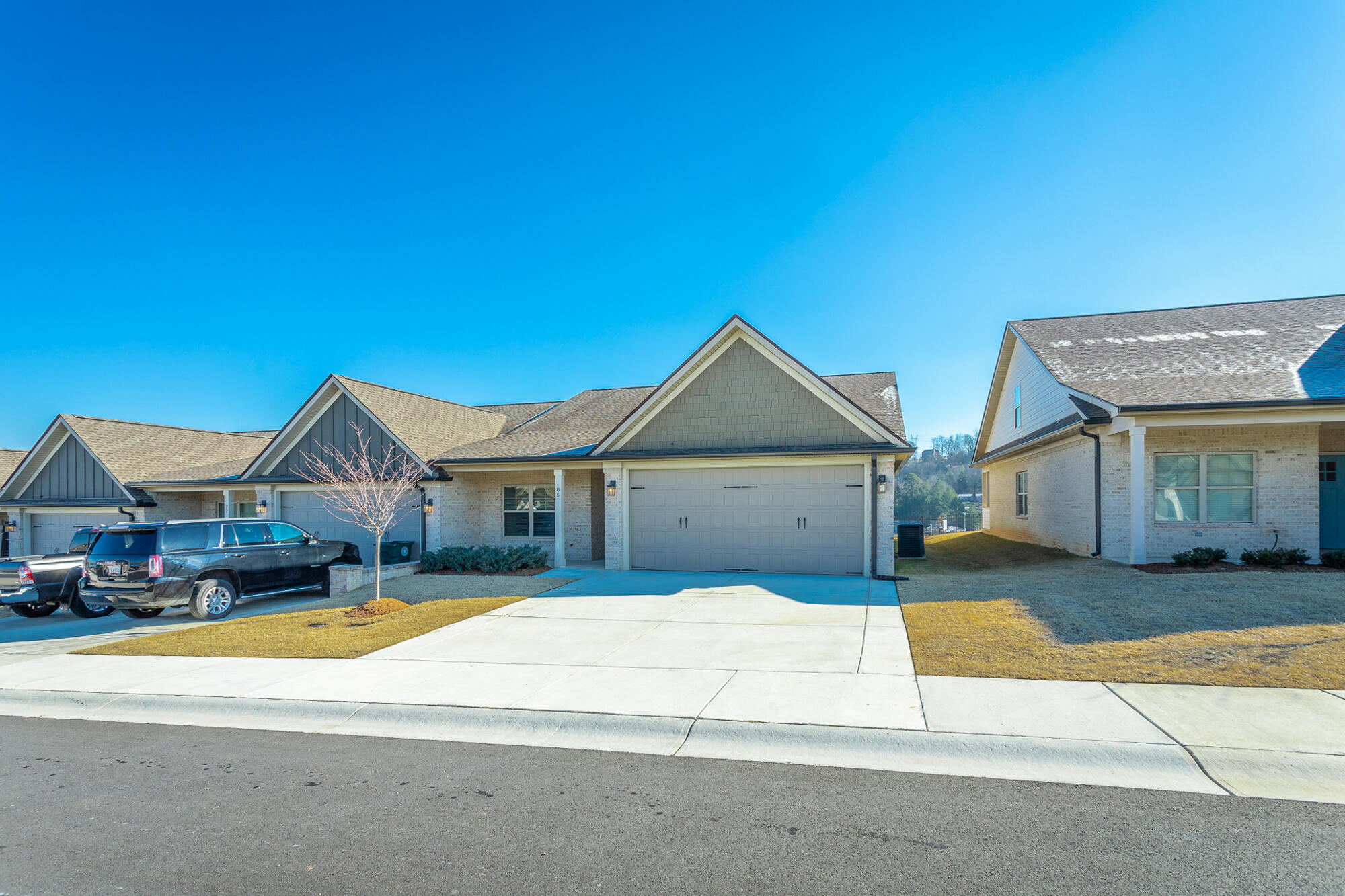 85 Brownstone Dr Drive