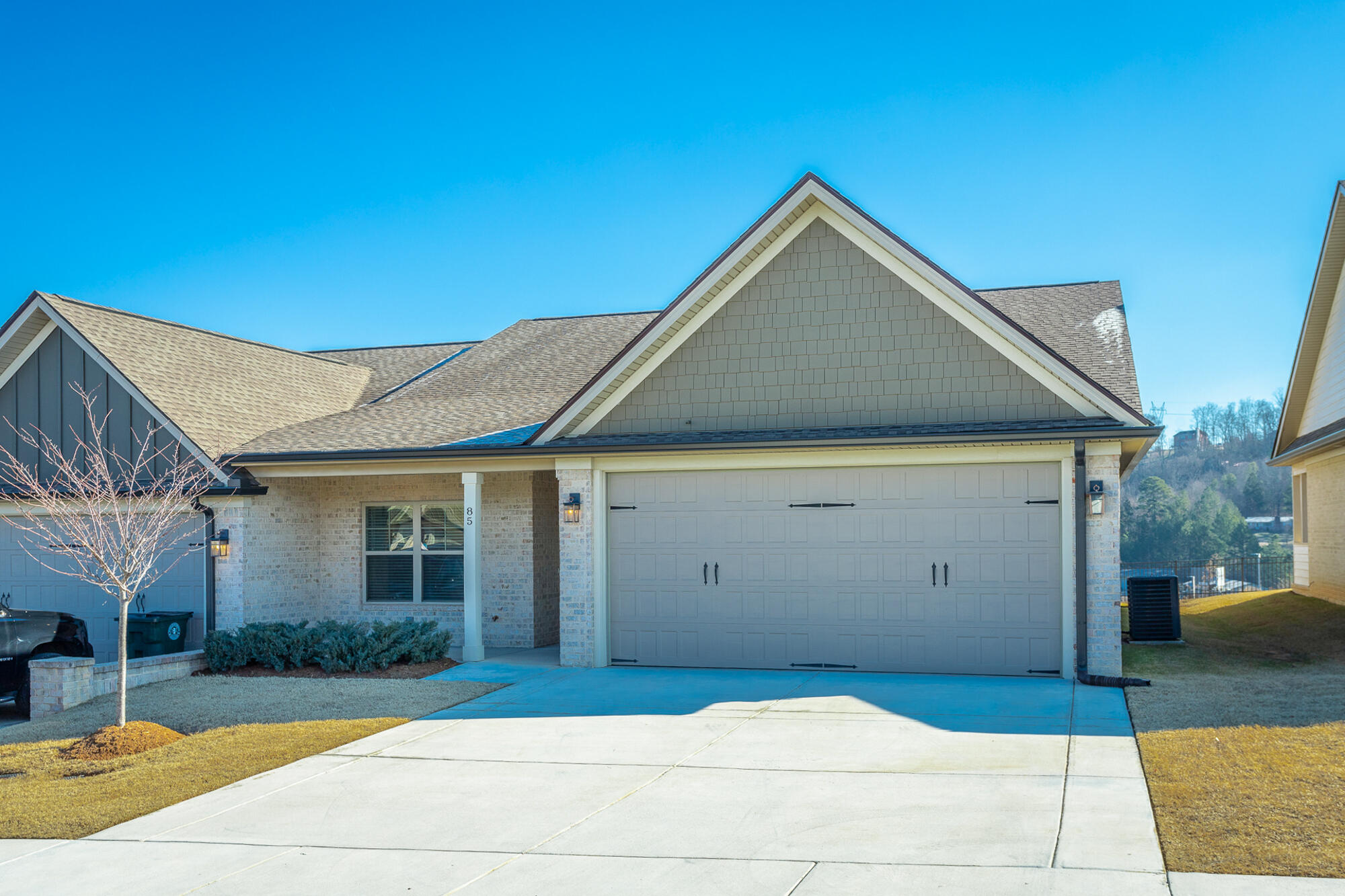 85 Brownstone Dr Drive