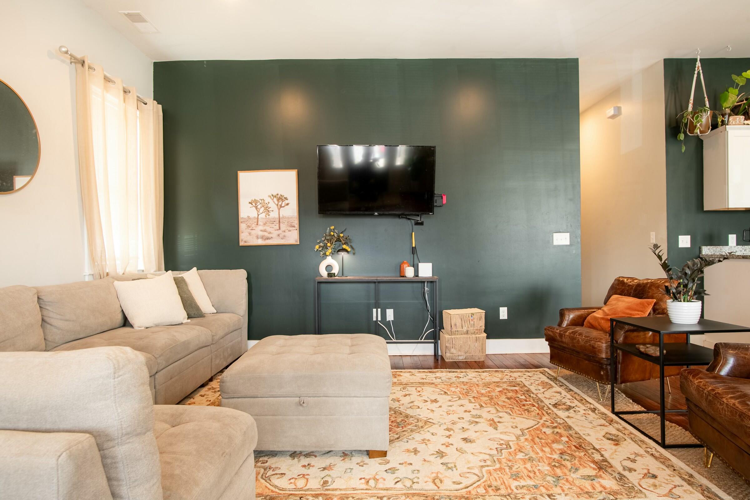 2113 Chamberlain Avenue