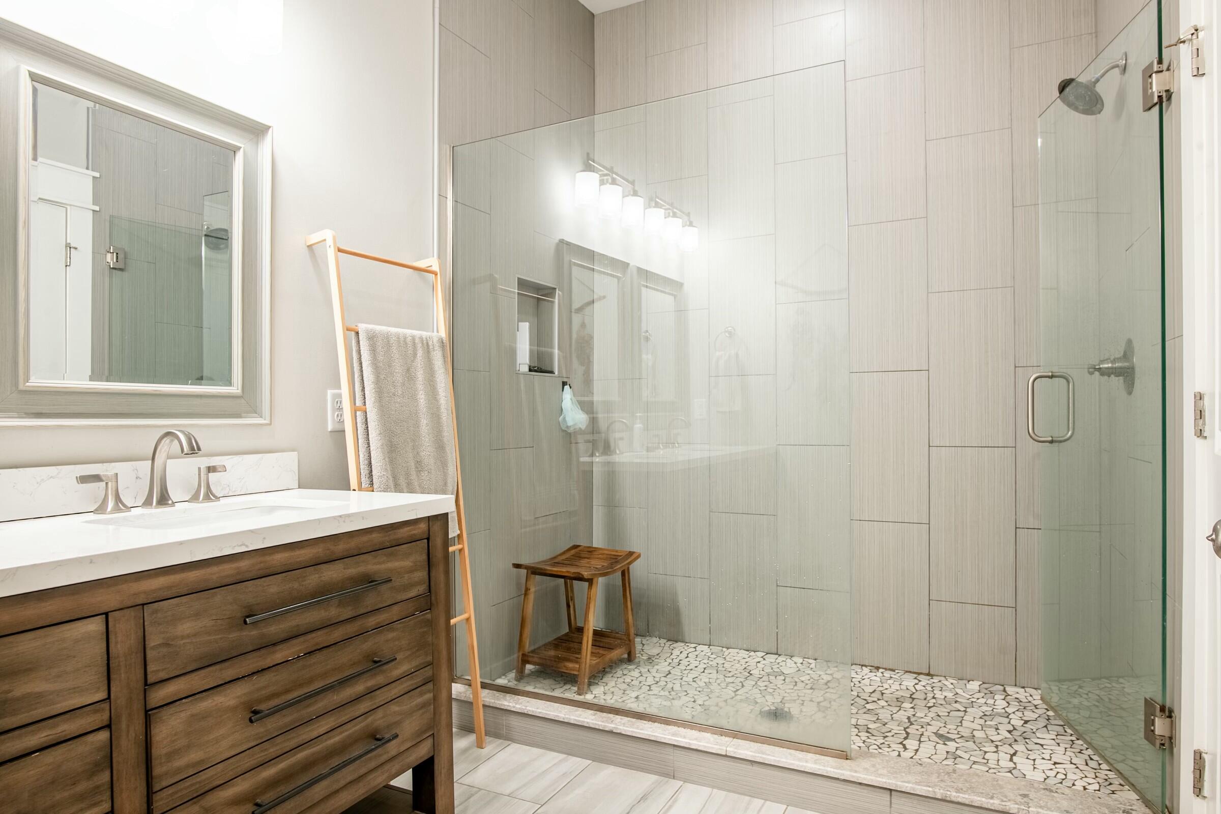 2113 Chamberlain Avenue