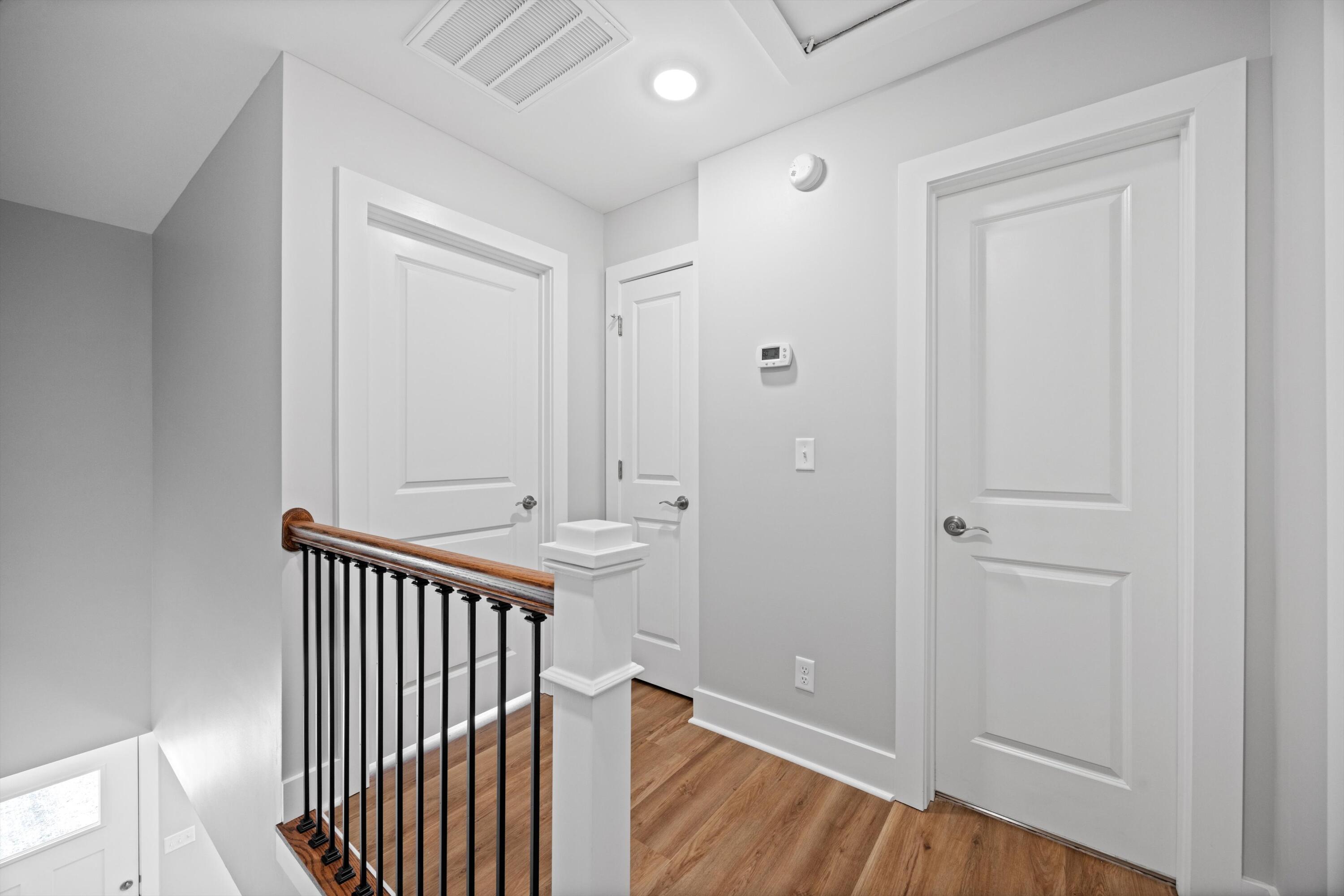 905 & 907 NE Hawk Street