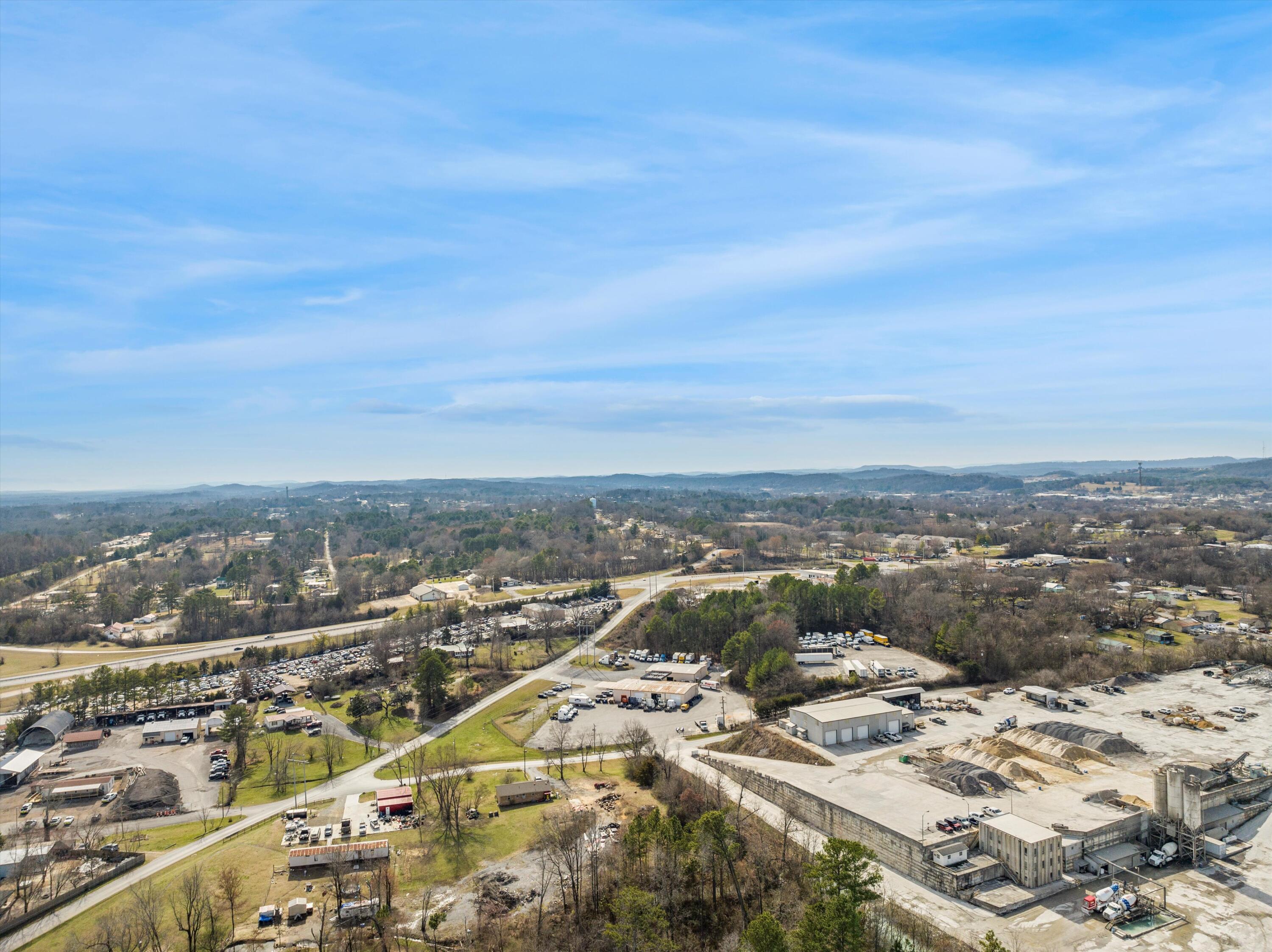 905 & 907 NE Hawk Street