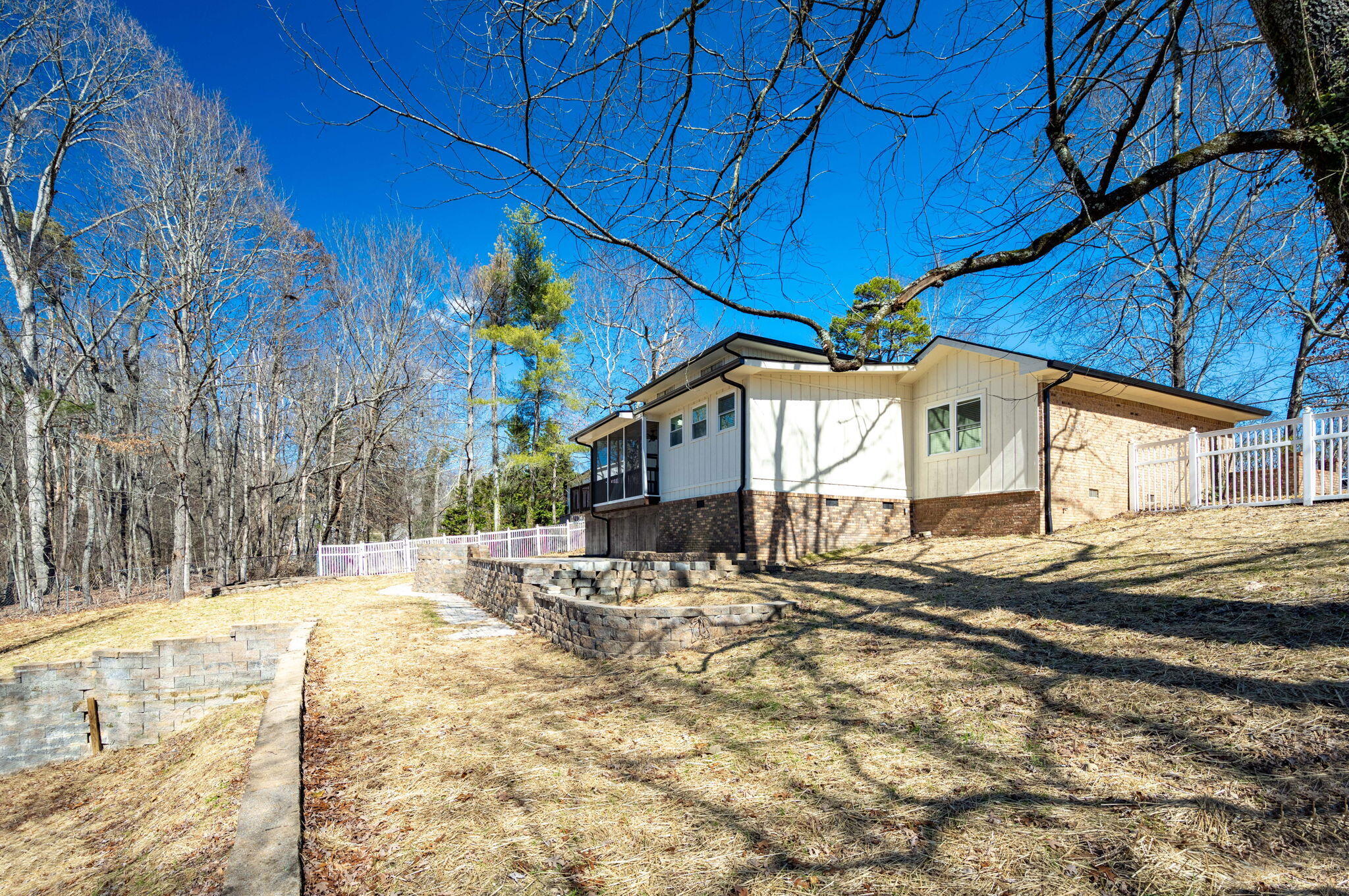 1824 Rock Bluff Road