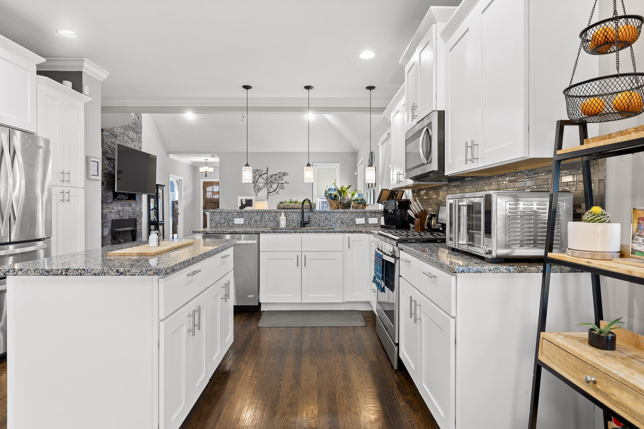 7588 Daybreak Circle
