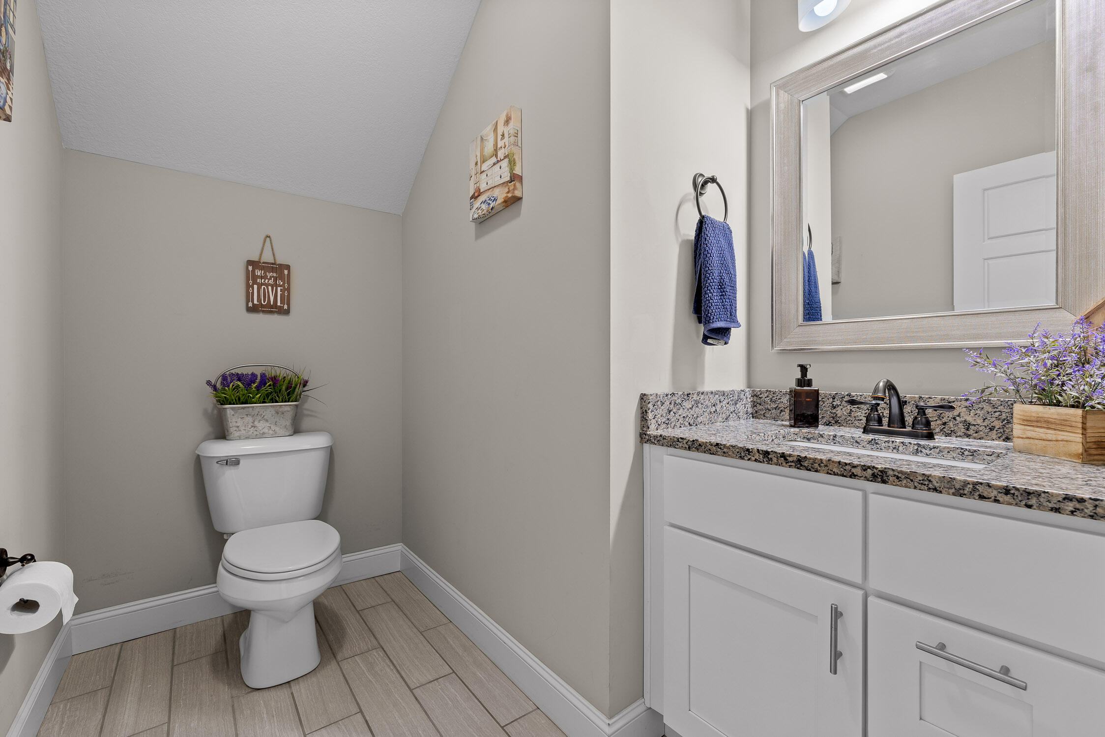 7588 Daybreak Circle