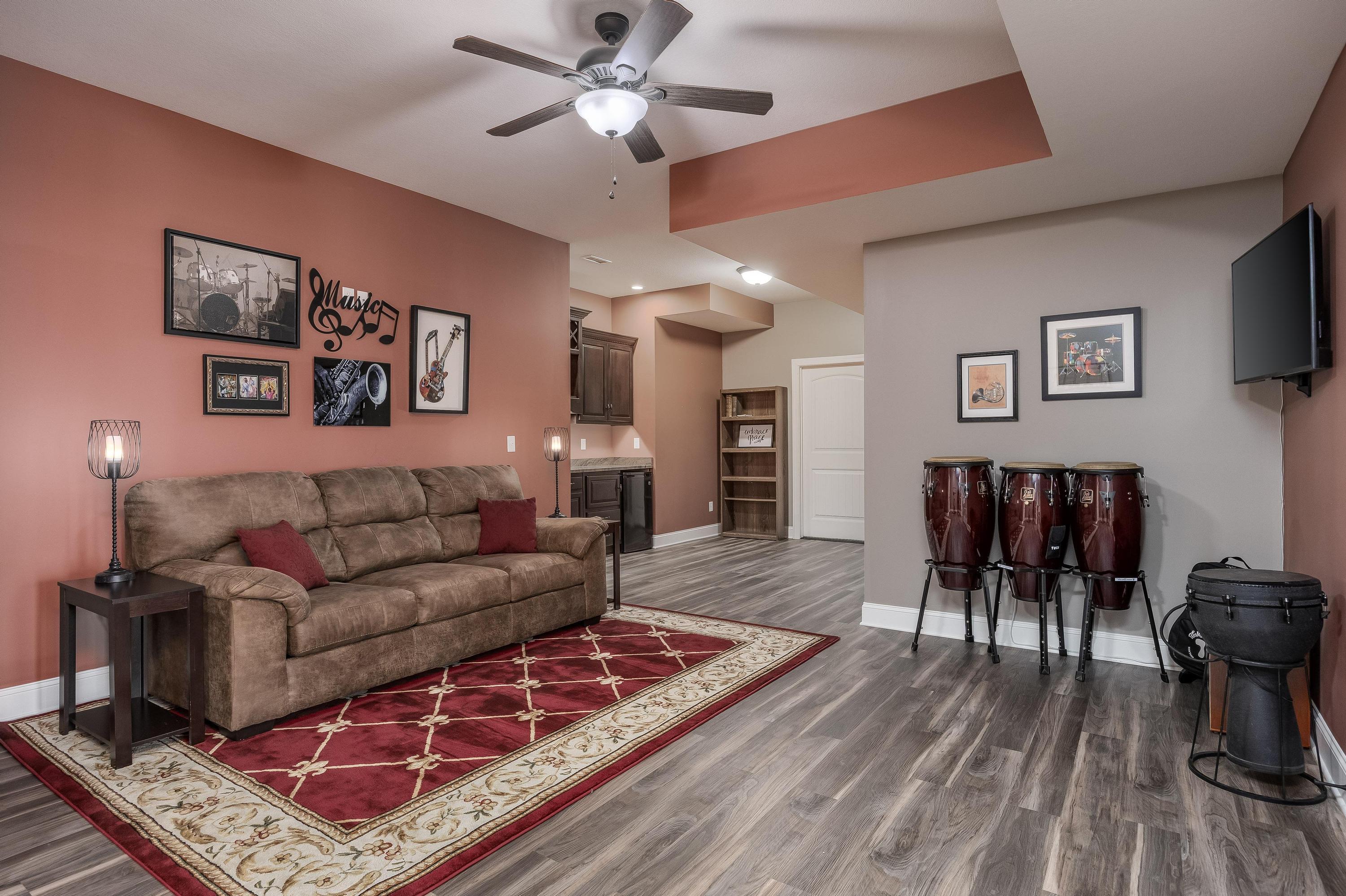 1089 Natural Way