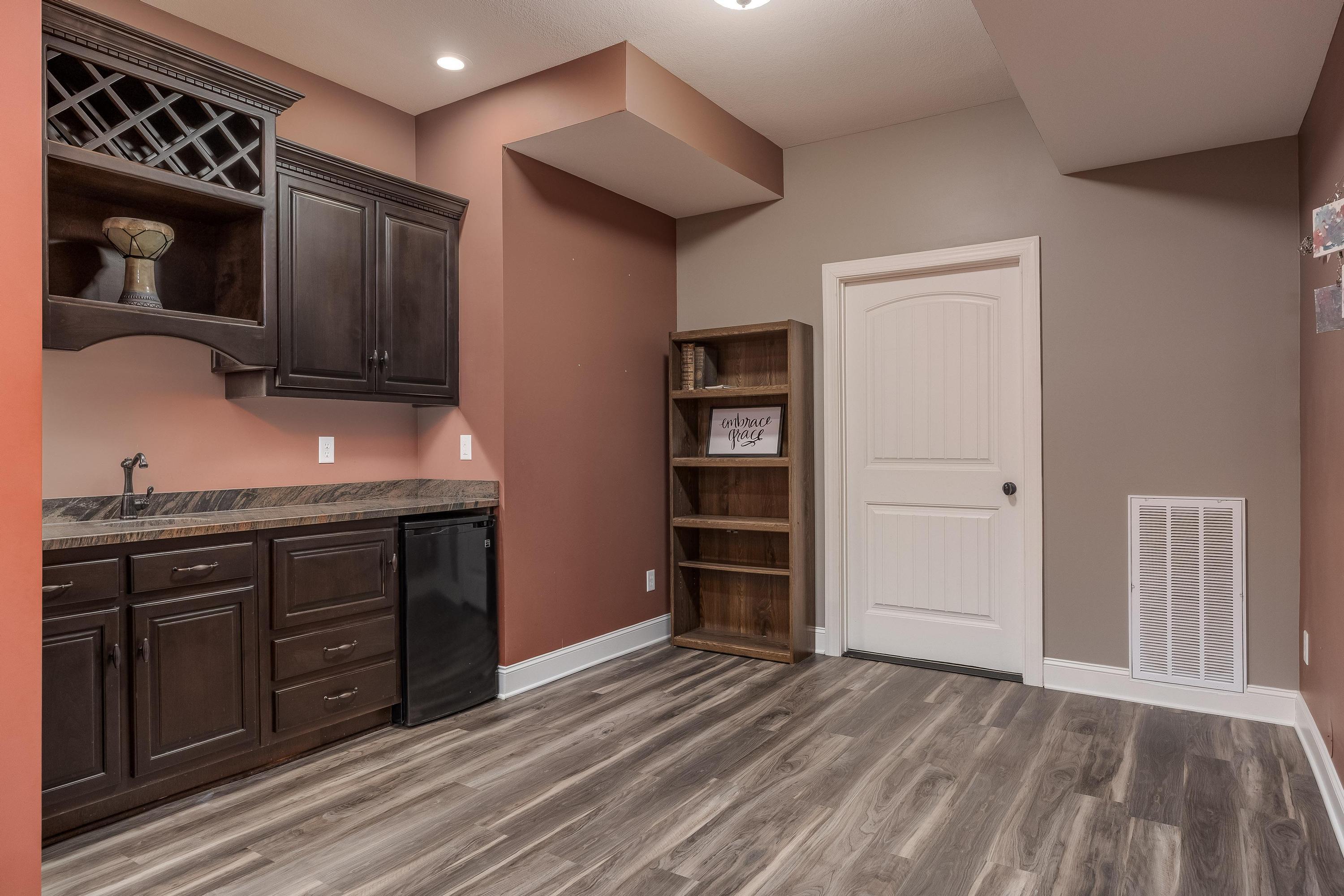 1089 Natural Way