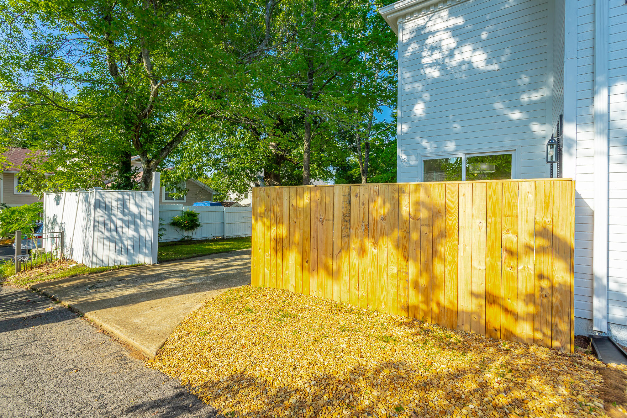 2000 Avalon Avenue