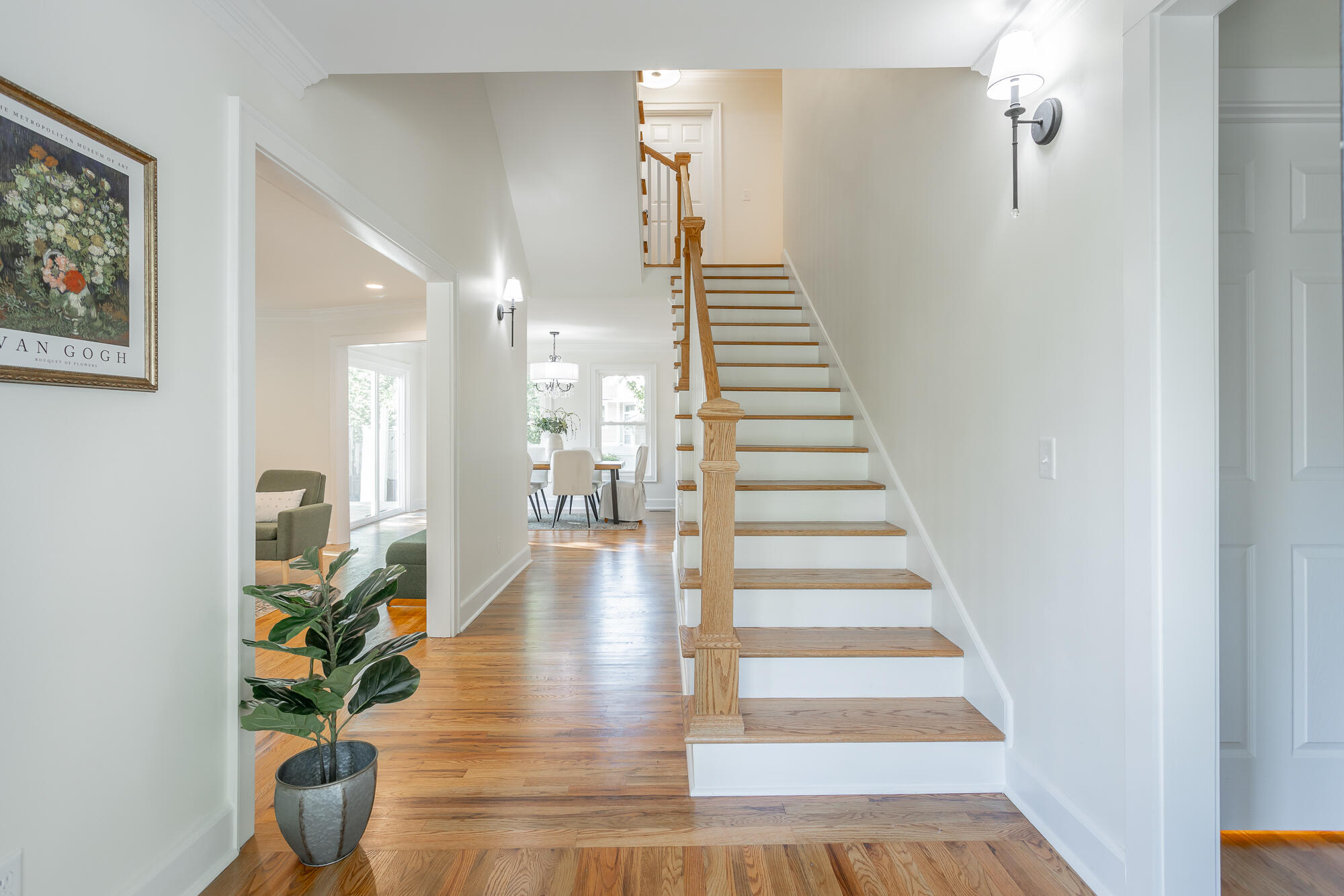 2000 Avalon Avenue