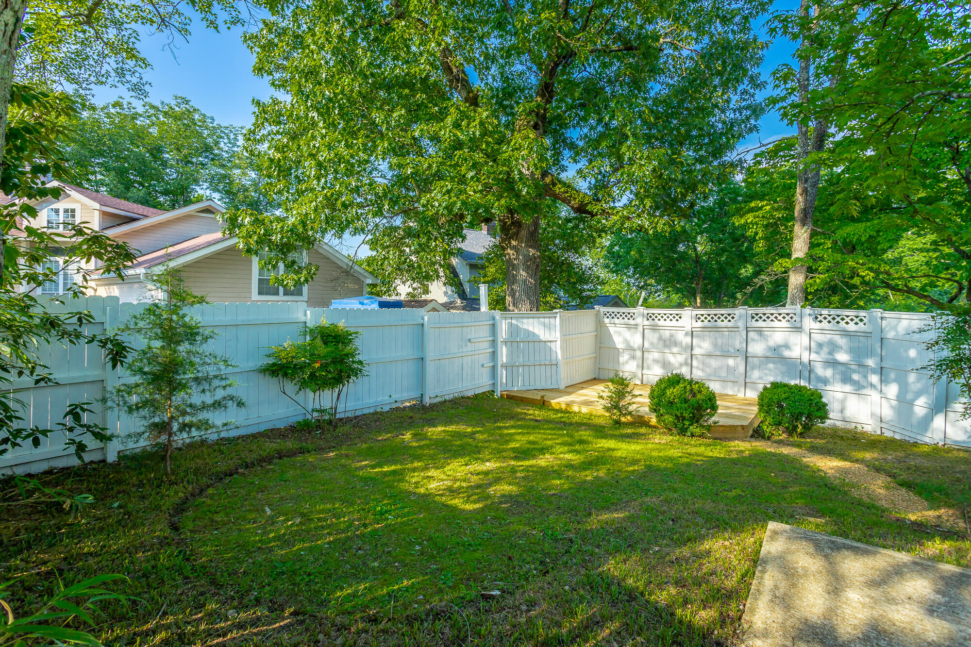 2000 Avalon Avenue
