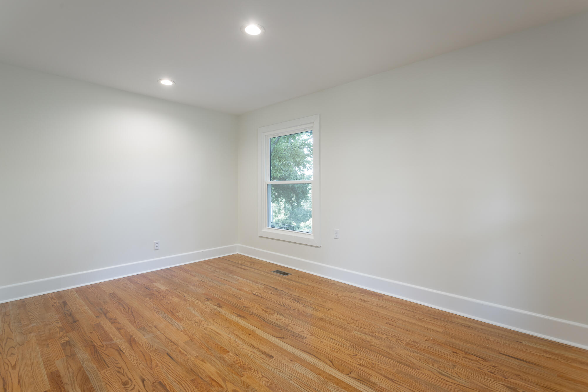 2000 Avalon Avenue