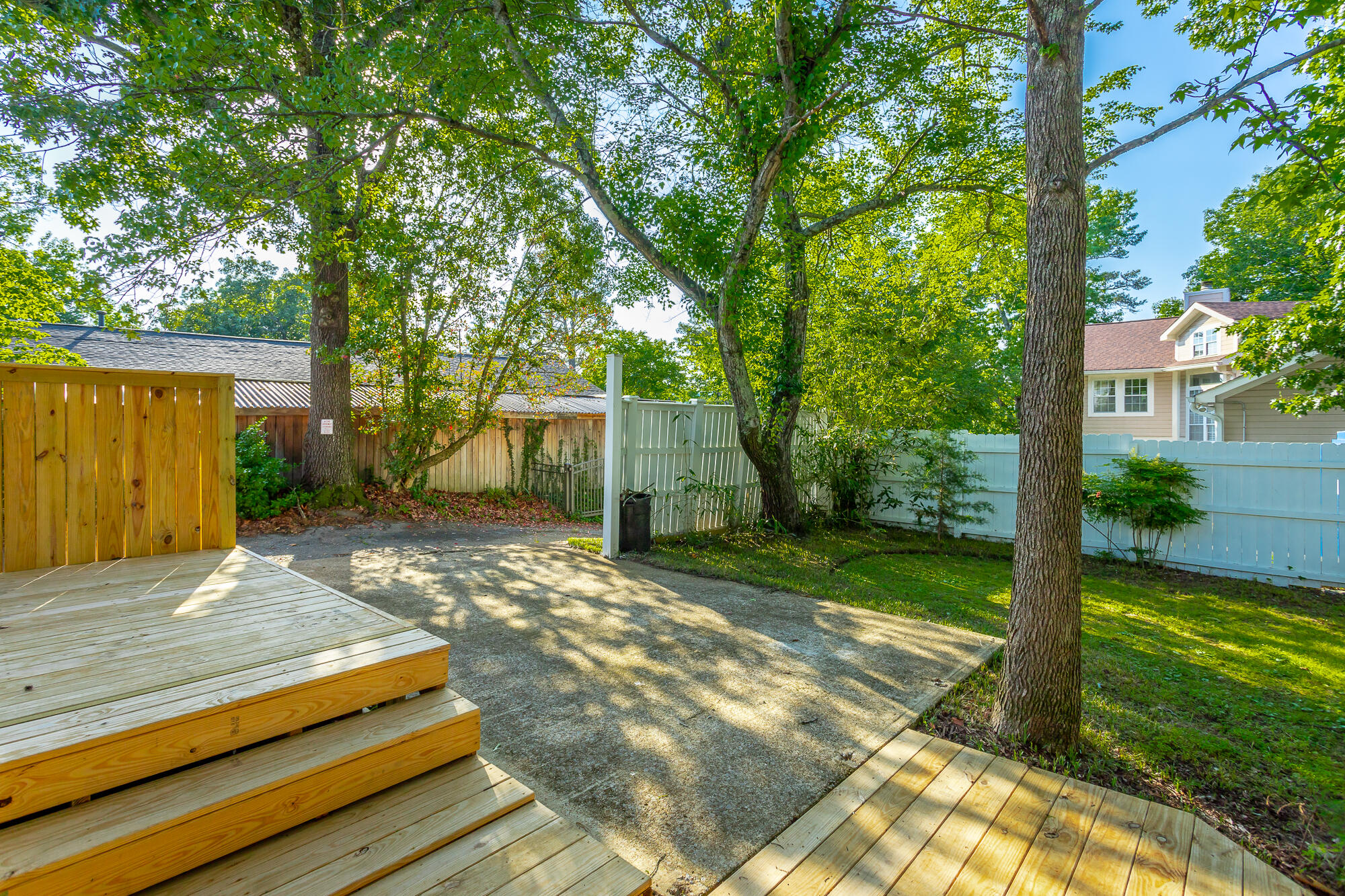 2000 Avalon Avenue