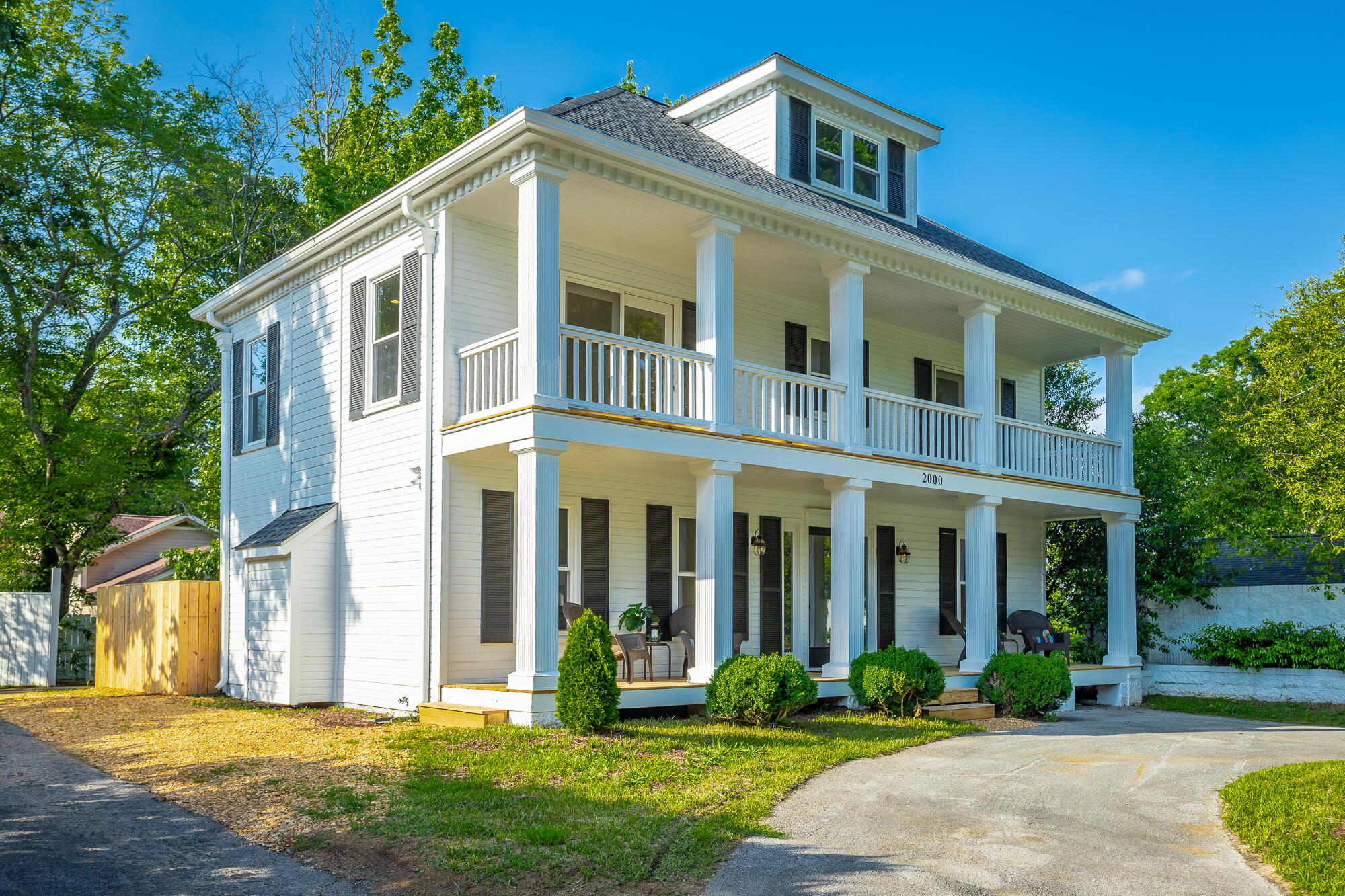 2000 Avalon Avenue