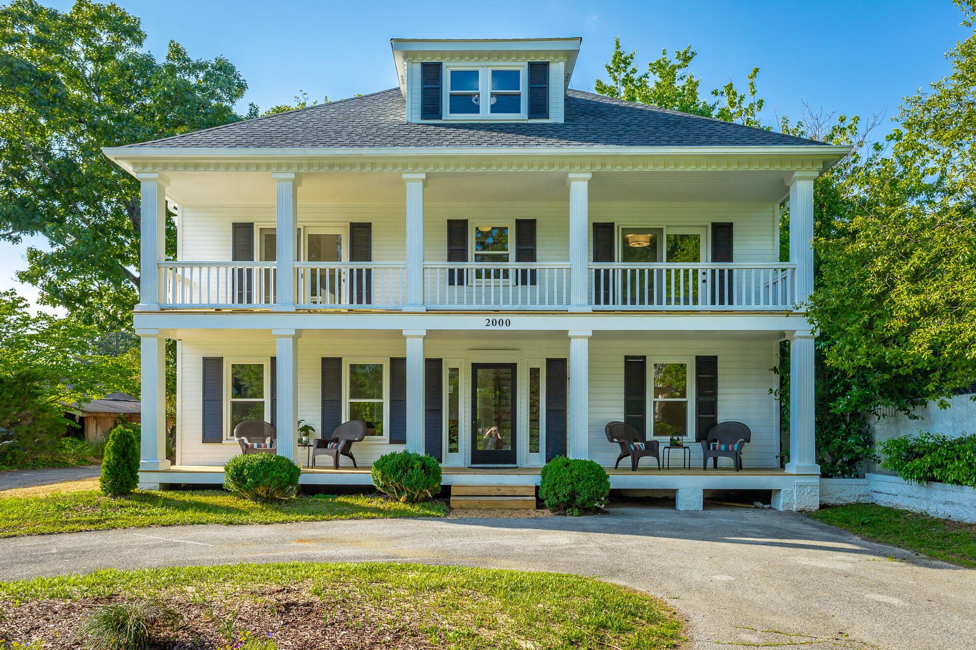 2000 Avalon Avenue