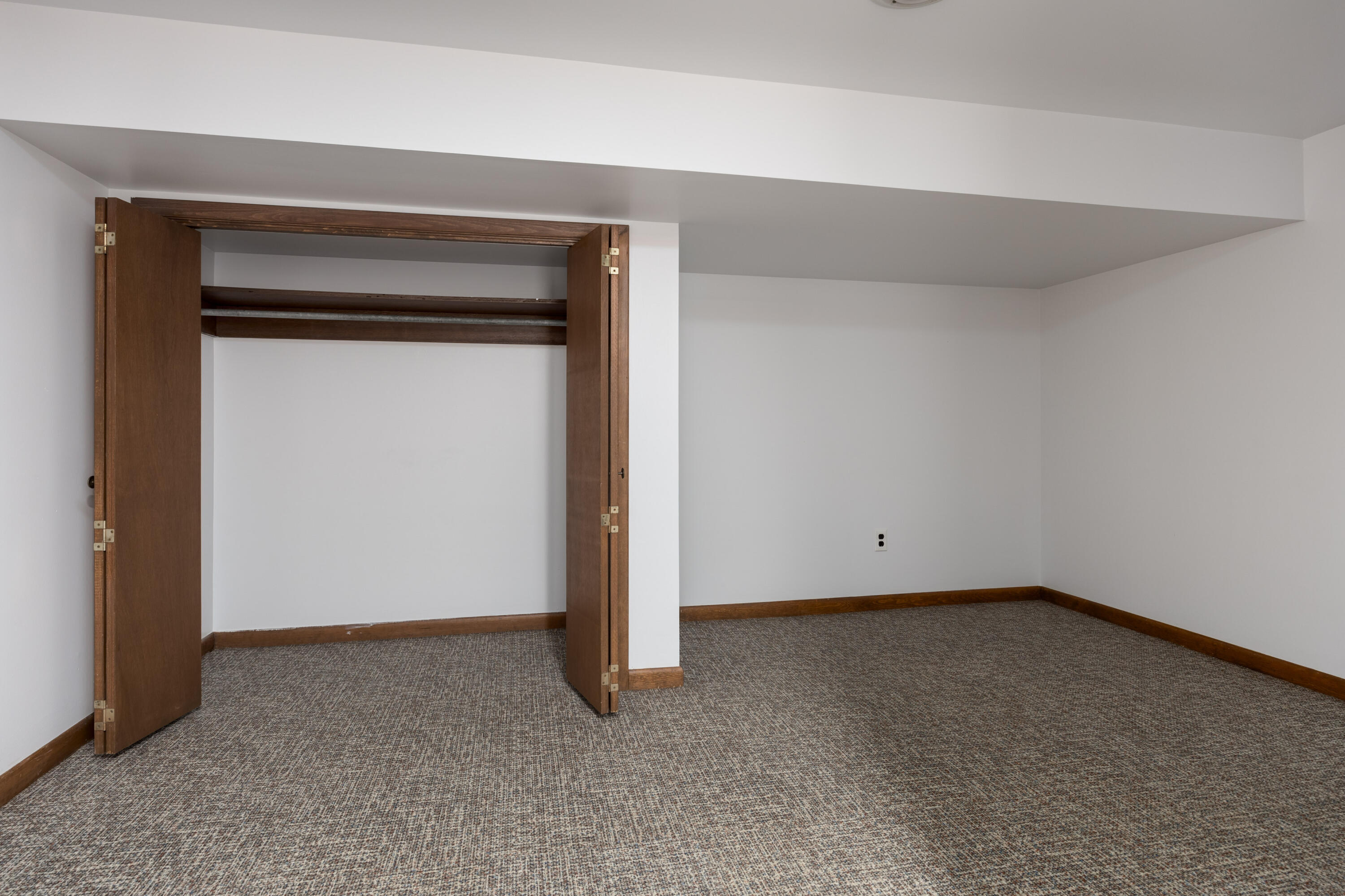 2204 Fairmount Pike