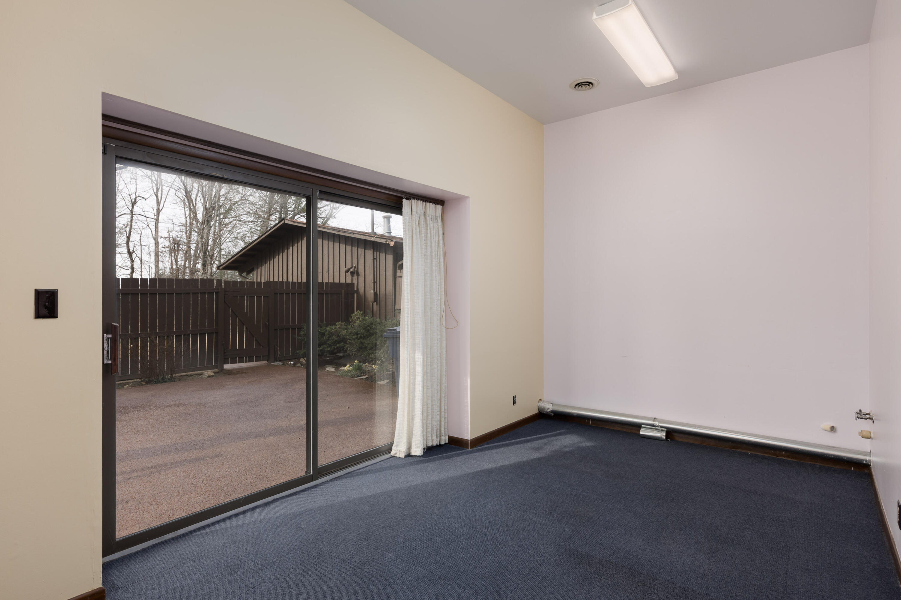 2204 Fairmount Pike