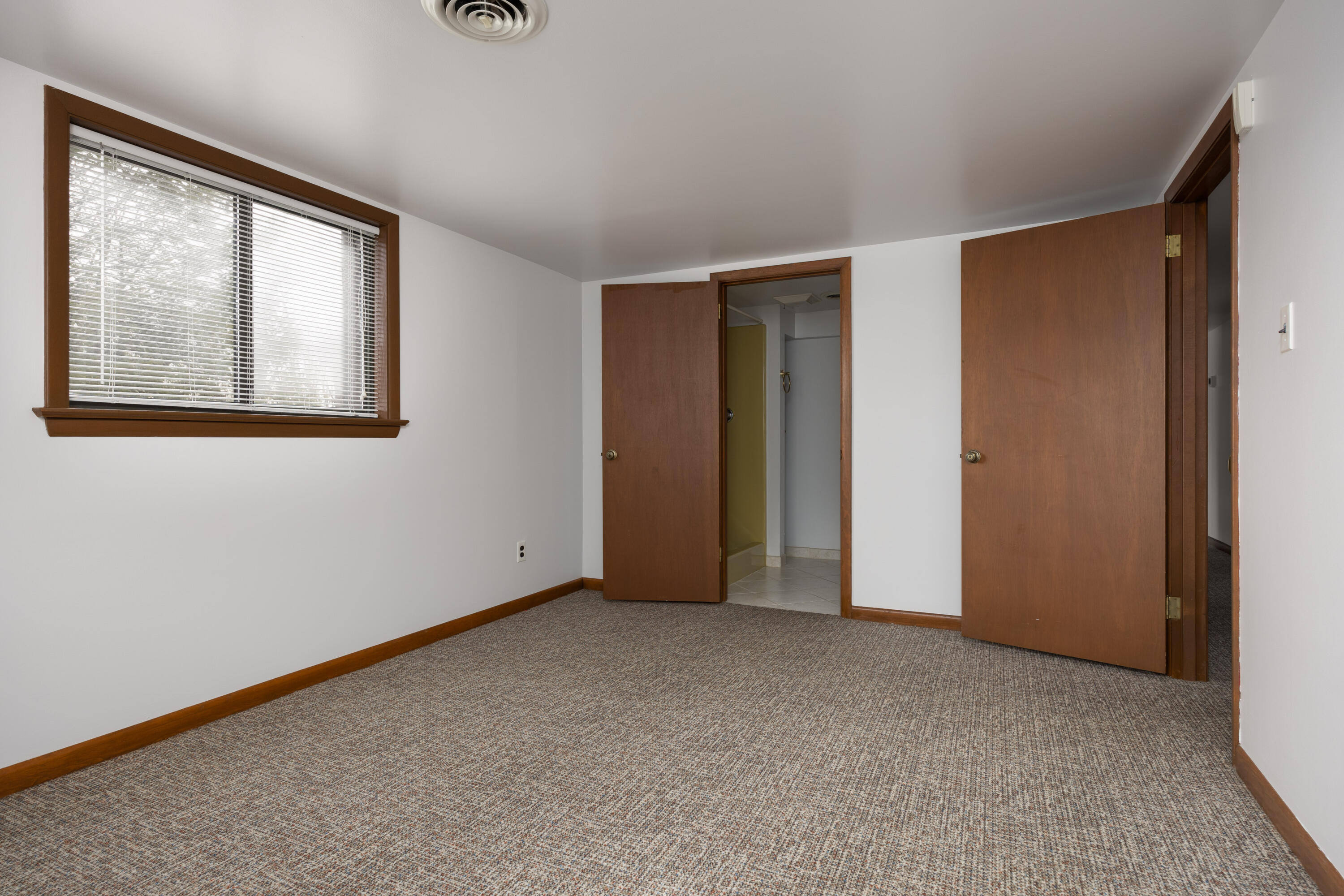2204 Fairmount Pike
