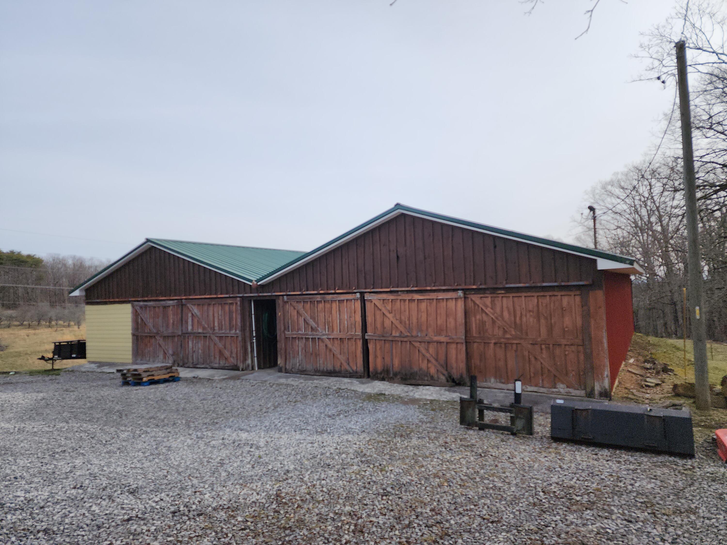 2204 Fairmount Pike