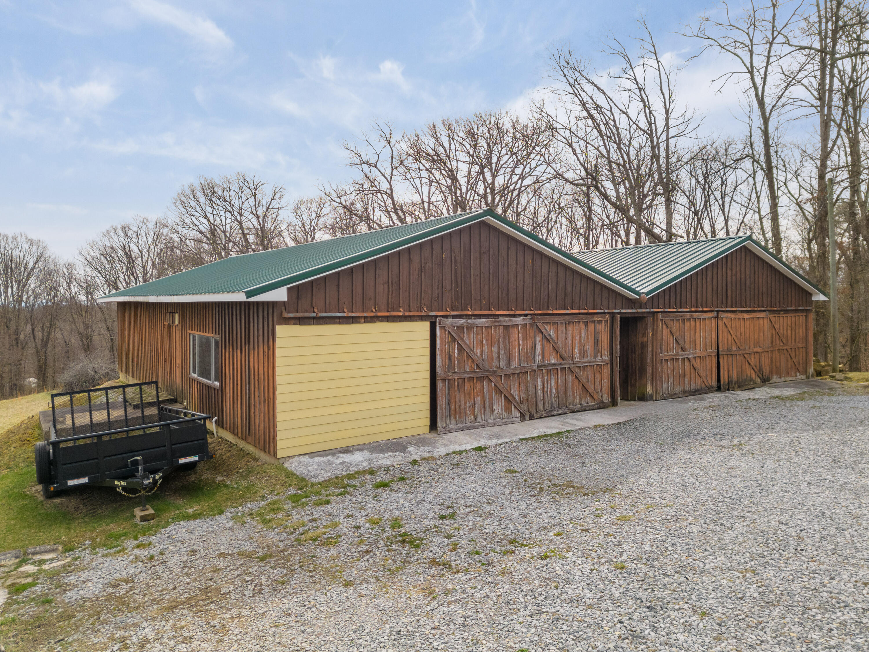 2204 Fairmount Pike