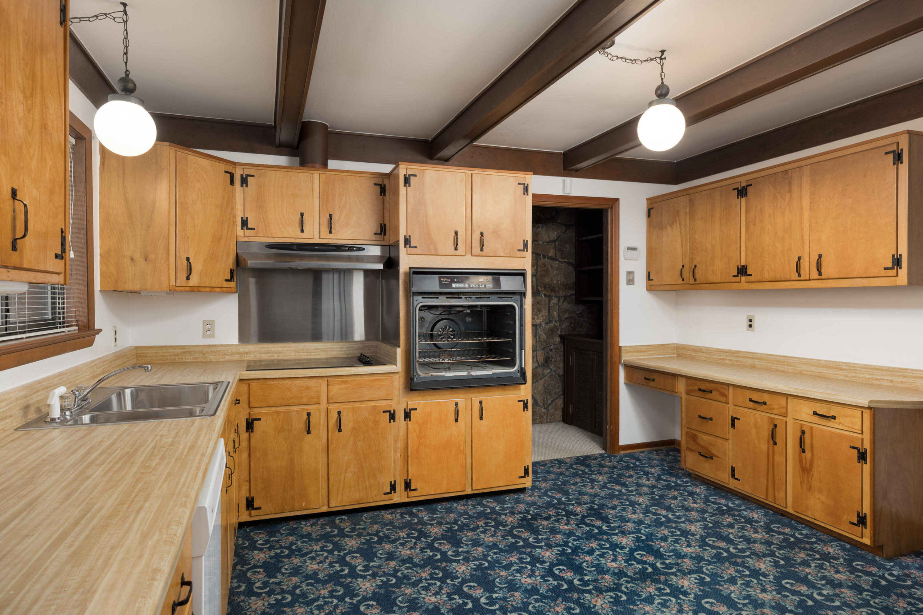 2204 Fairmount Pike