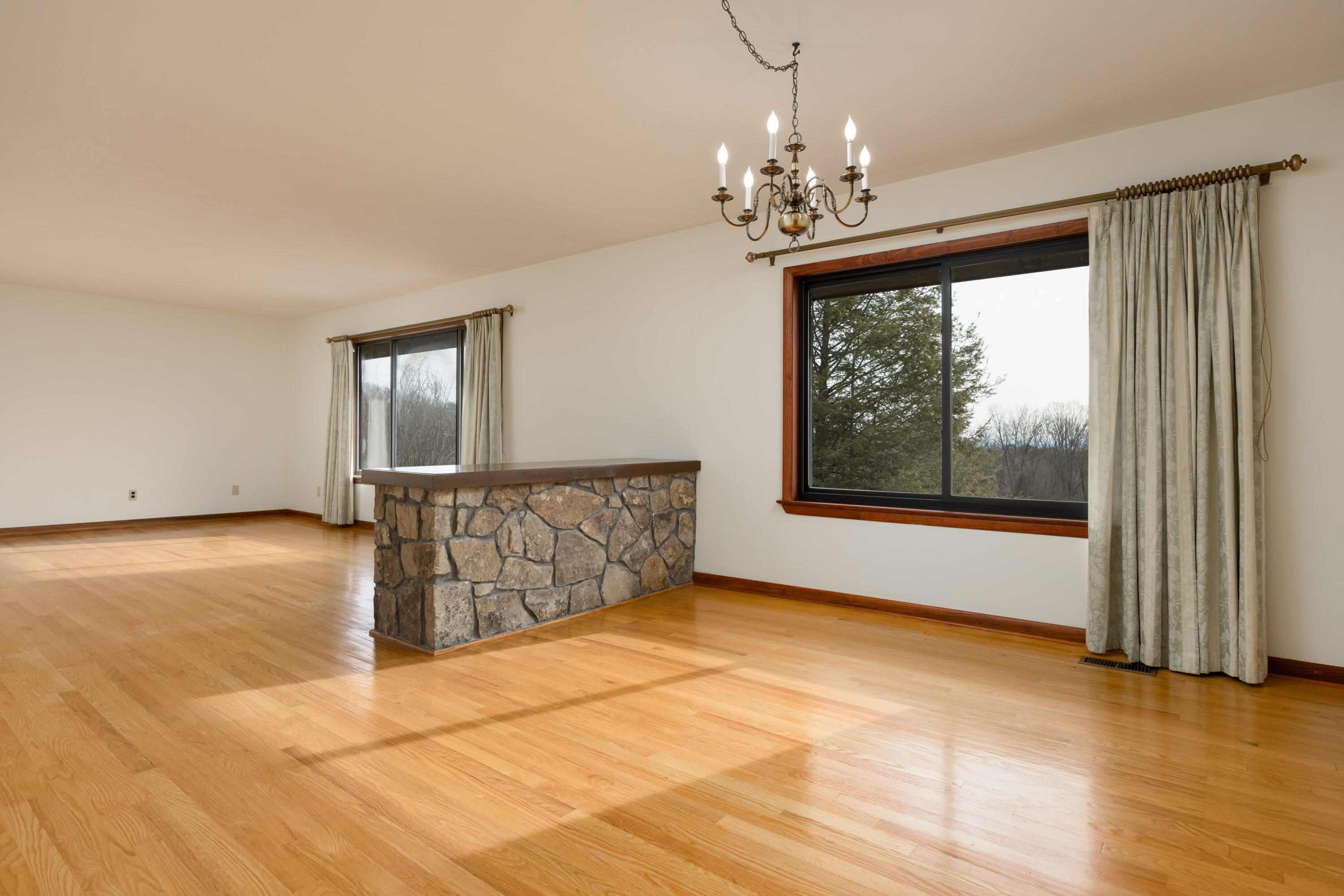 2204 Fairmount Pike