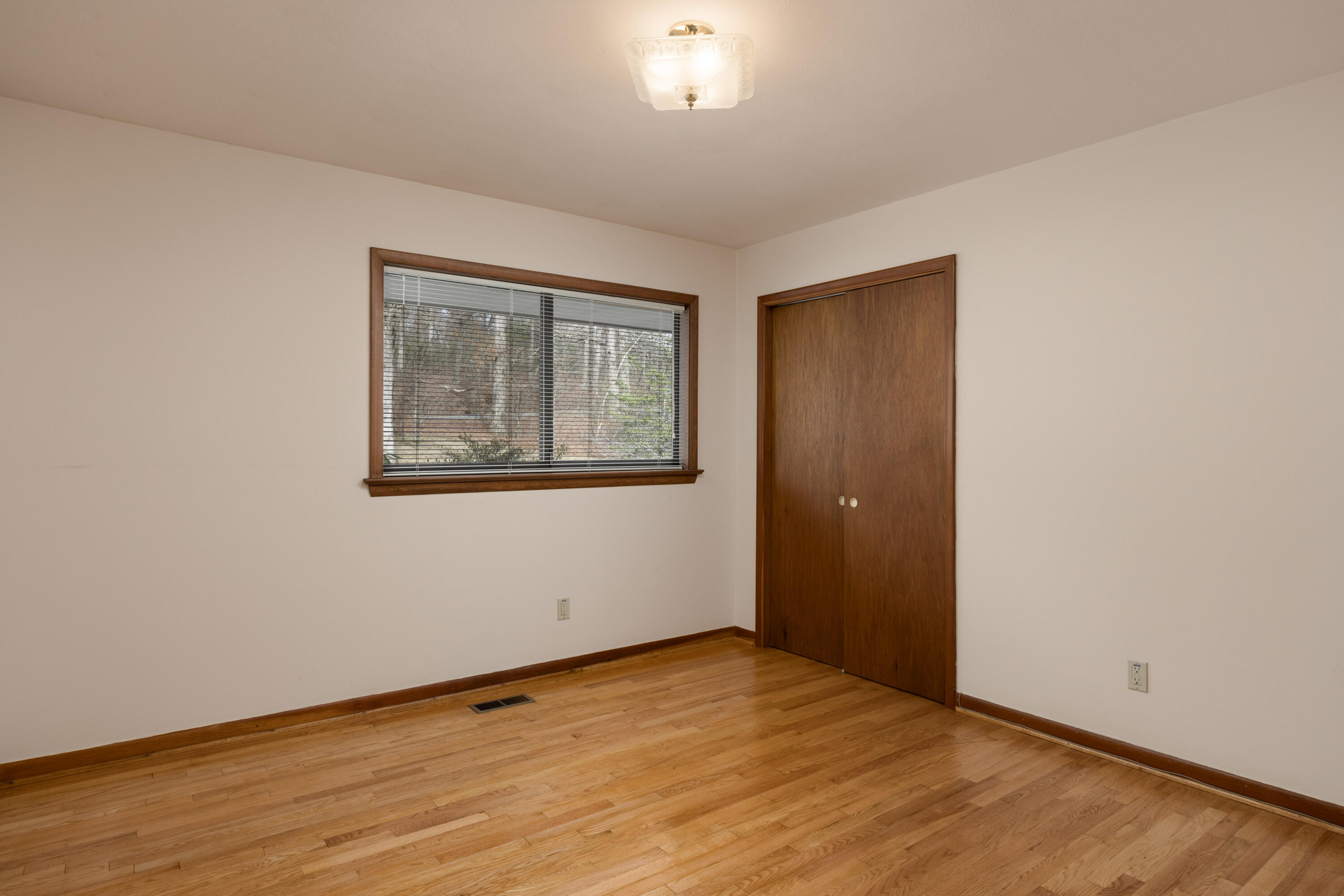 2204 Fairmount Pike