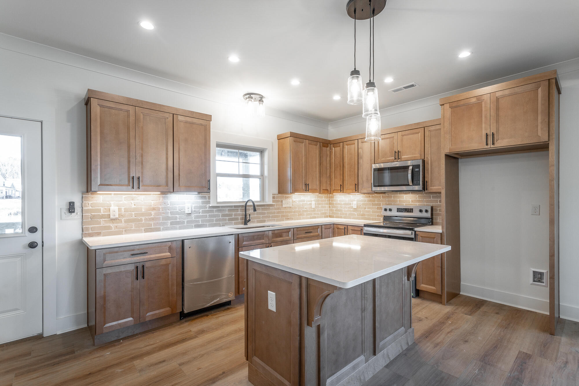 466 Willow Grove Court, 62