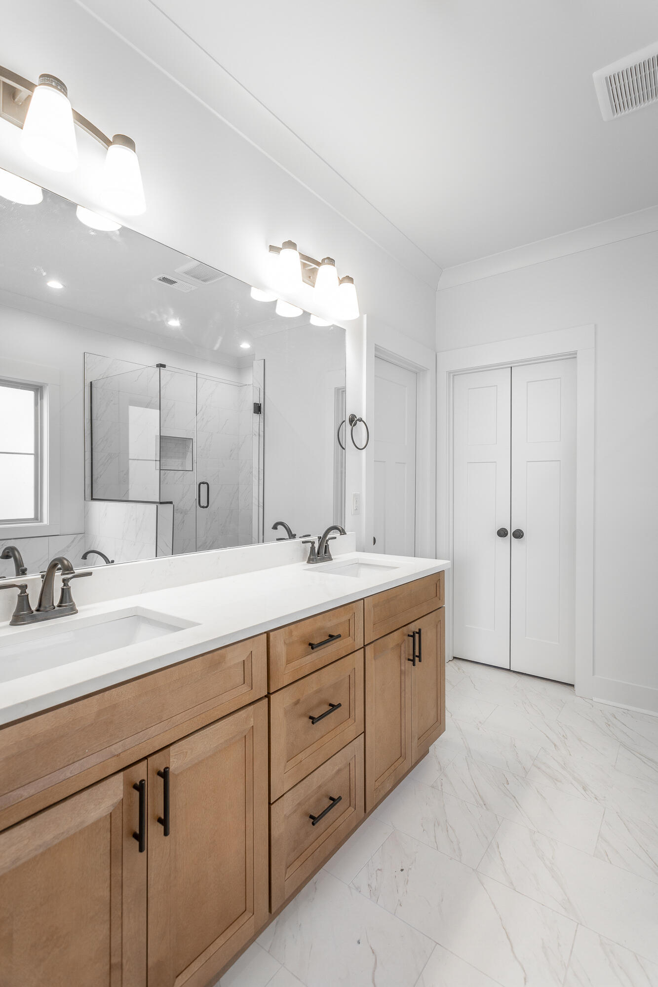 466 Willow Grove Court, 62