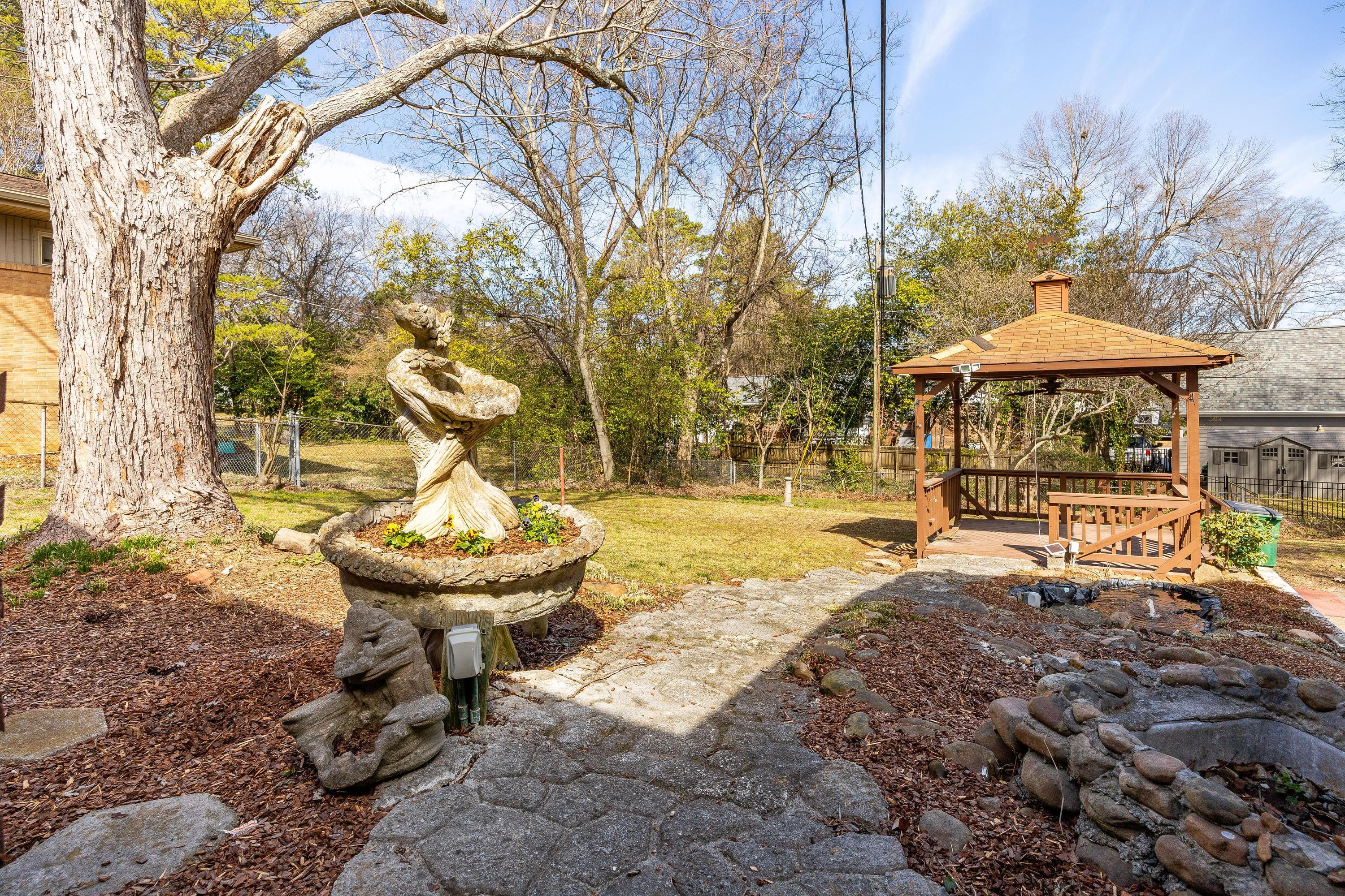 4033 Brookfield Circle